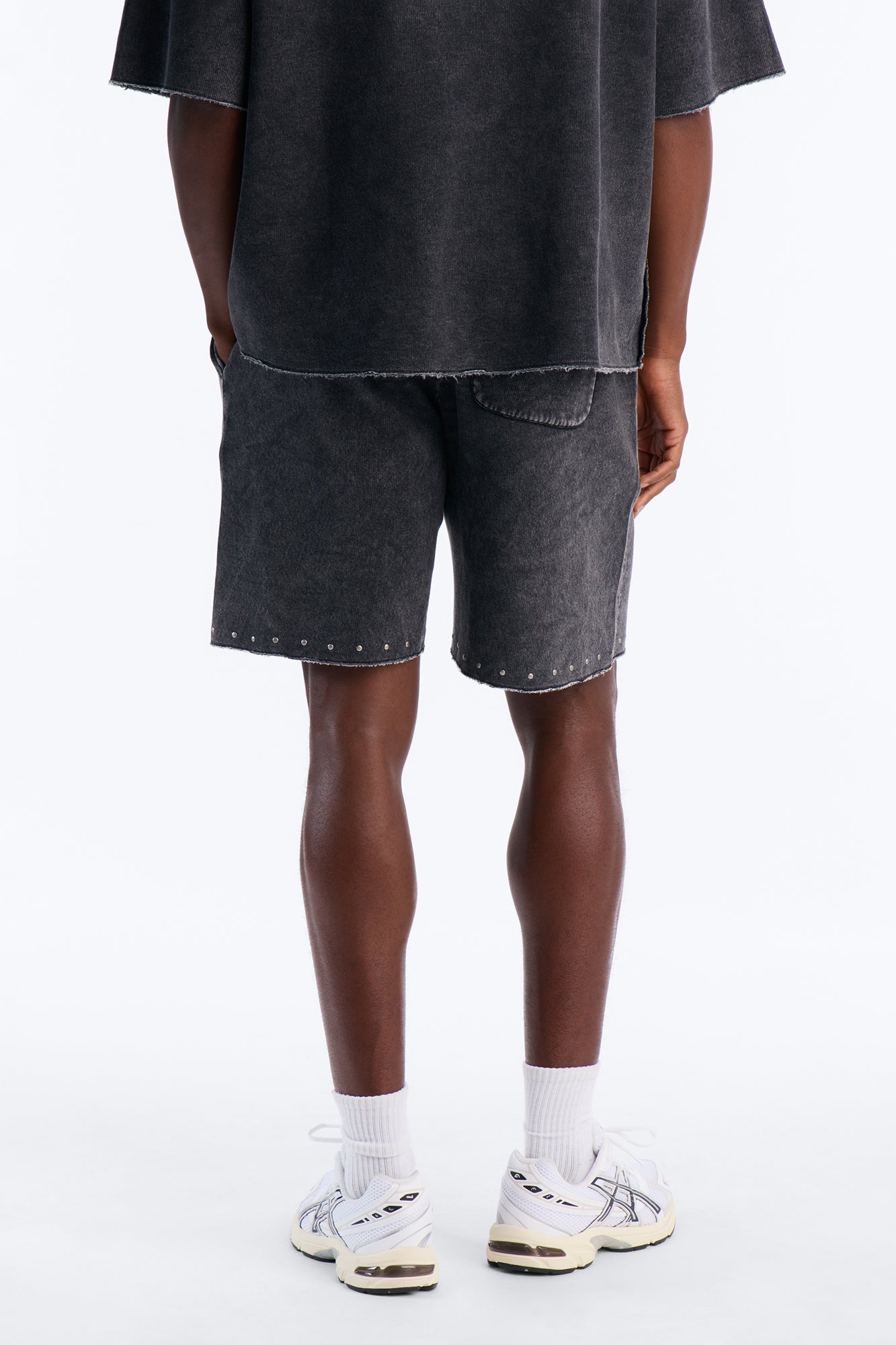 Relaxed Washed Raw Edge Studded Sweatshort - Black