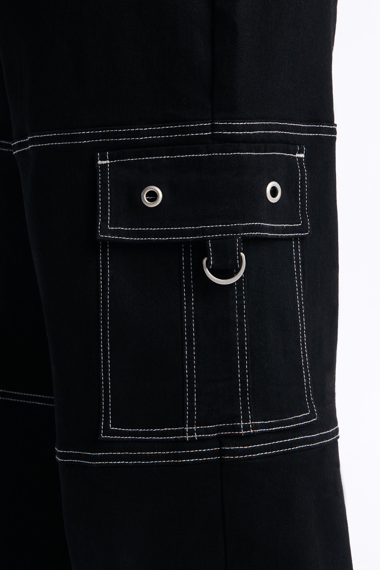 Contrast Stitch D-Ring Baggy Cargo Jean - Black