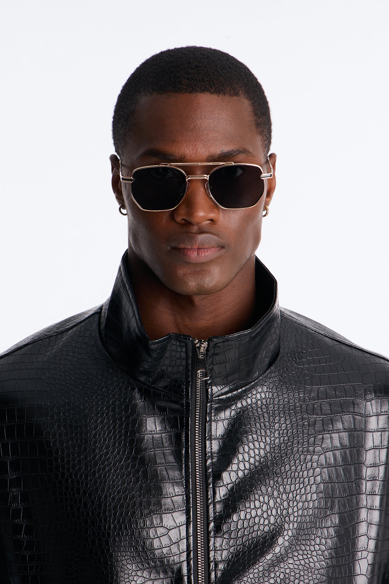 Lights Out Aviator Sunglasses - Black/Smoke