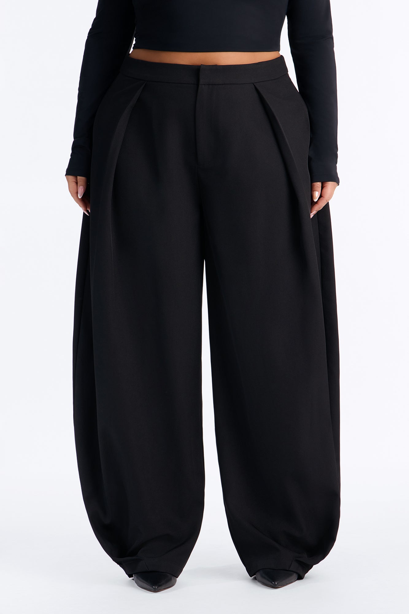 Josephine Barrel Leg Pleated Trouser - Black