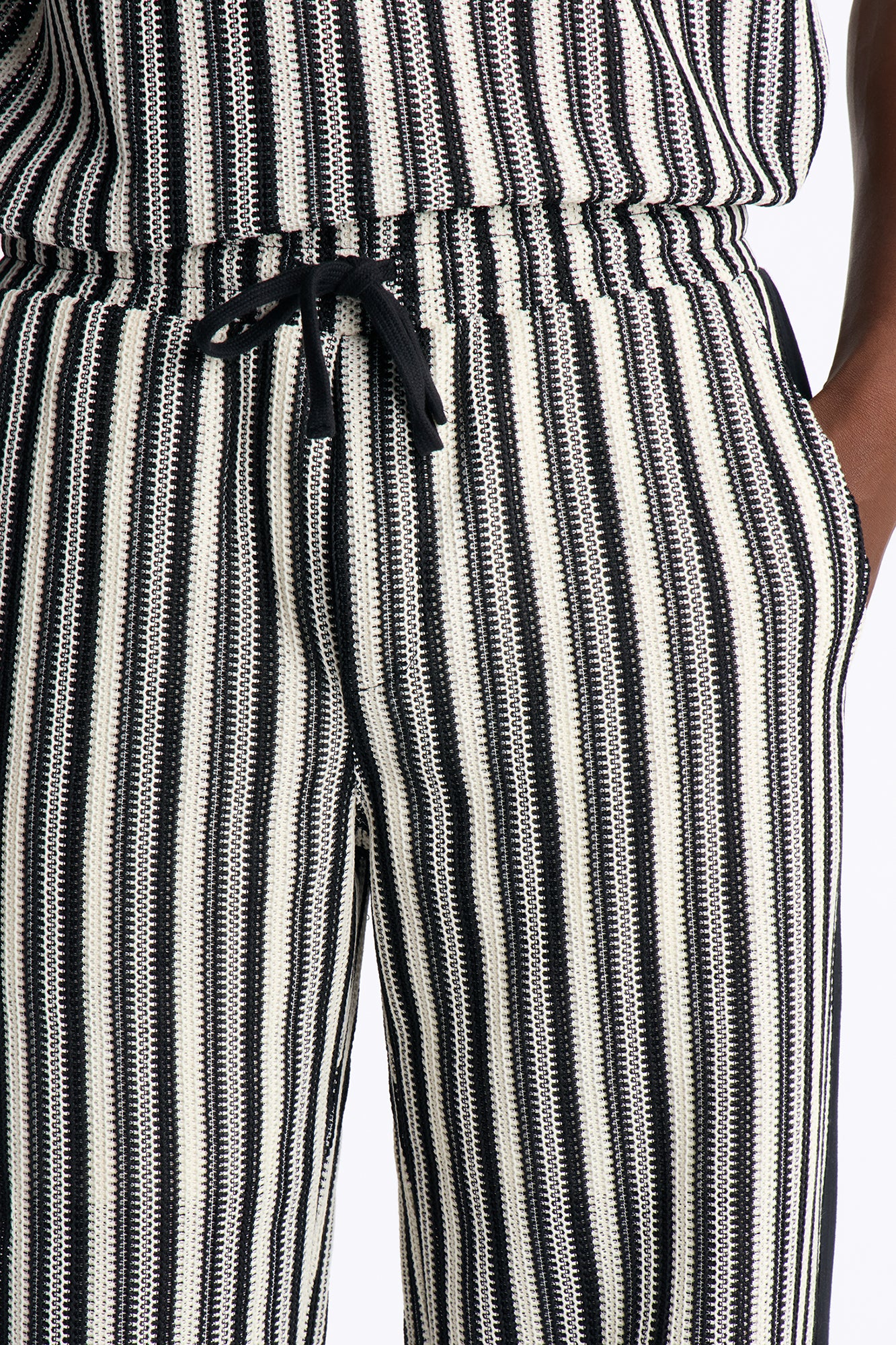 Ribbed Column Relaxed Pant - Black/combo