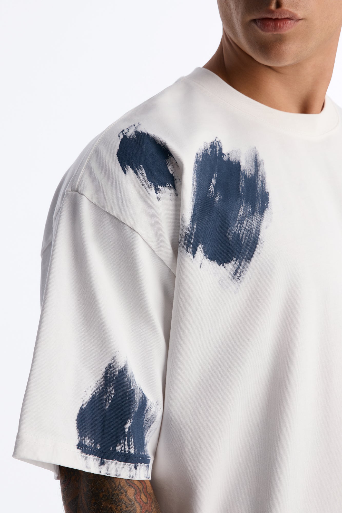 Paint Spray Crewneck Tee - White/combo
