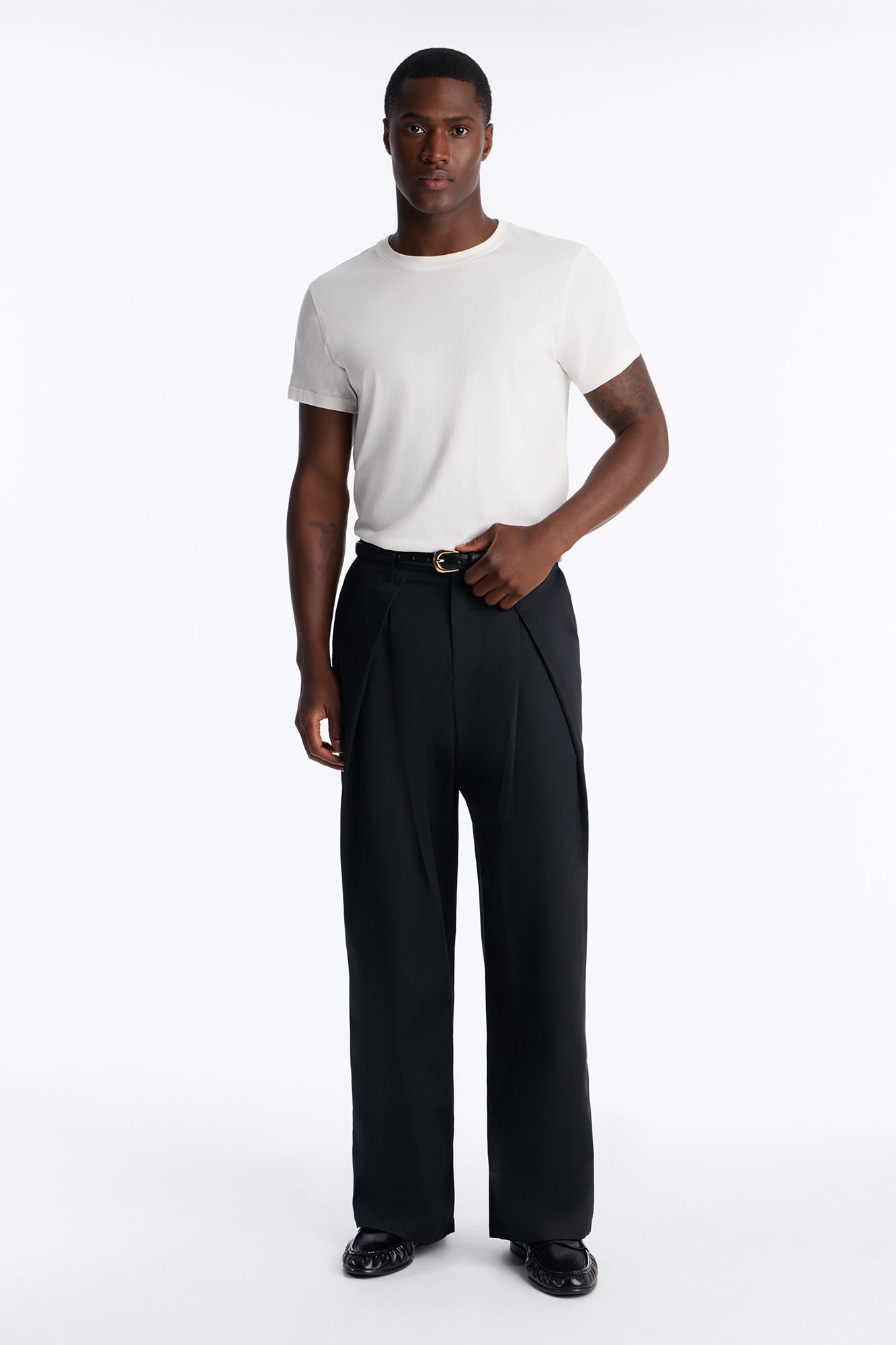 On The Low Baggy Pleated Pant - Black
