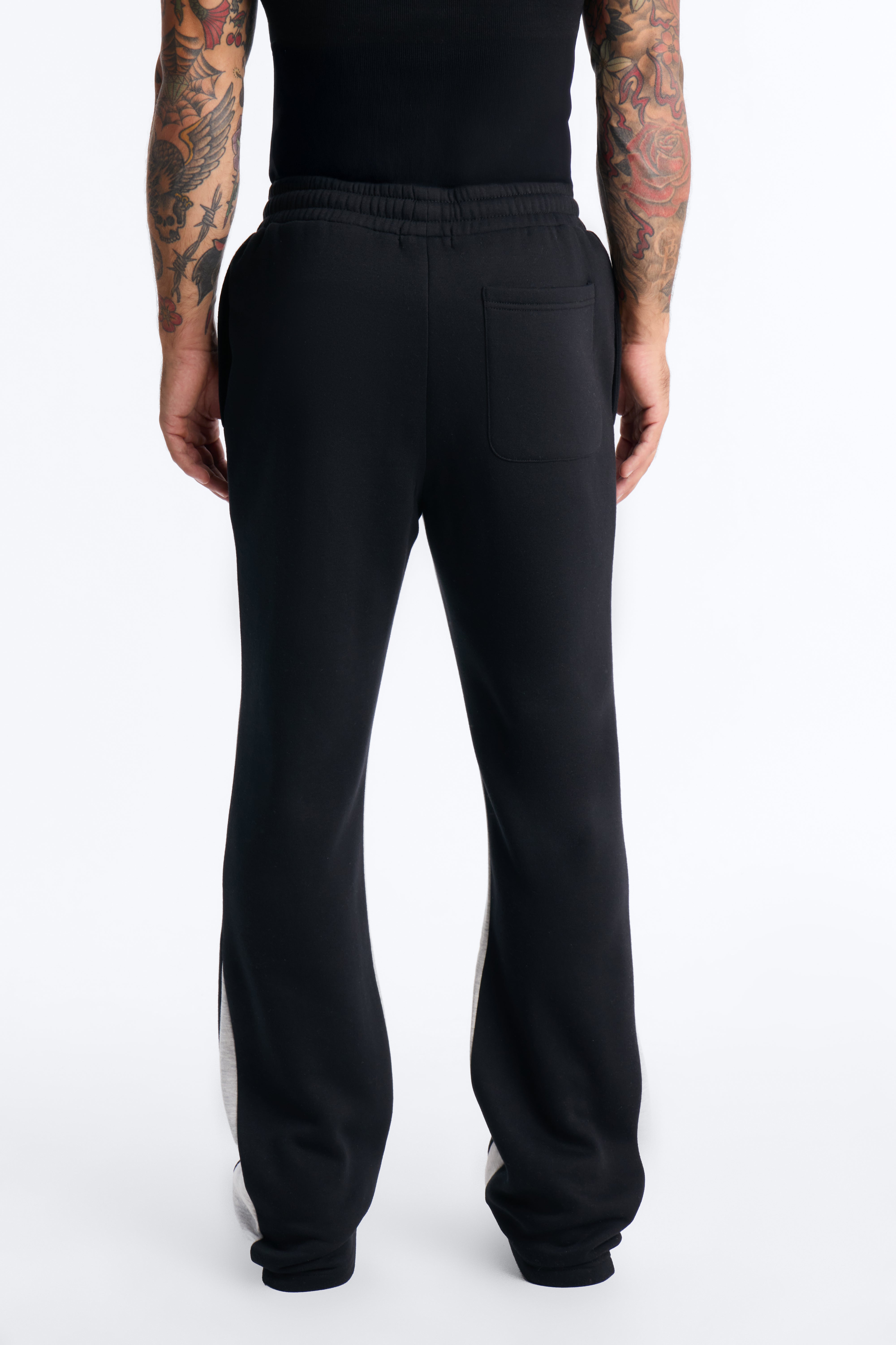 Tayson Flared Sweatpants - Black