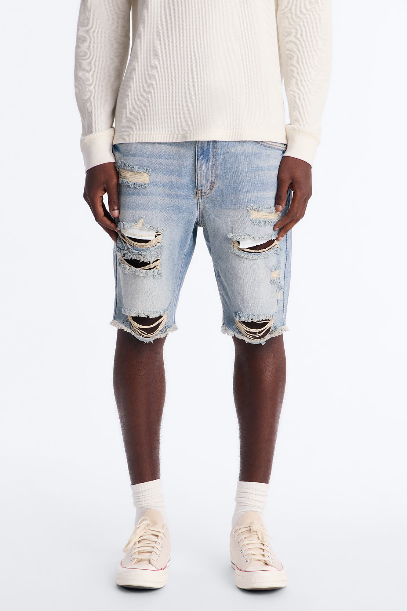 Back To It Distressed Raw Hem Slim Denim Shorts - Light Wash