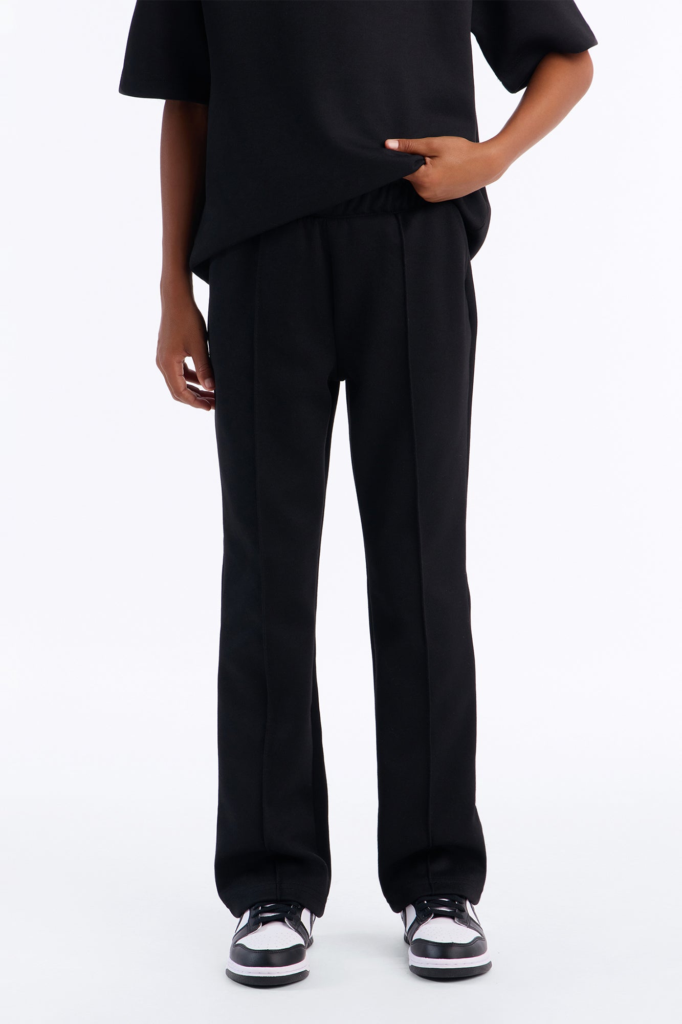 Mini Structured Fleece Pintuck Slim Flare Sweatpants - Black