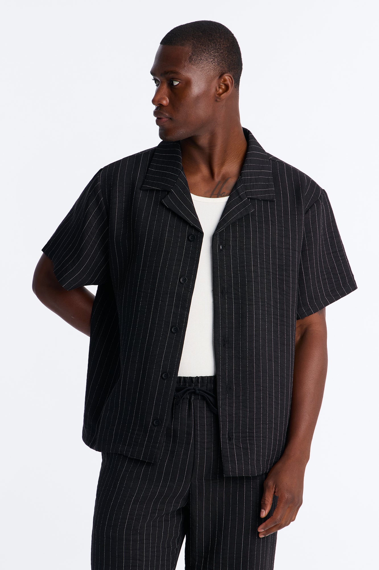 Off Stitch Relaxed Cuban Collar Shirt - Black/combo