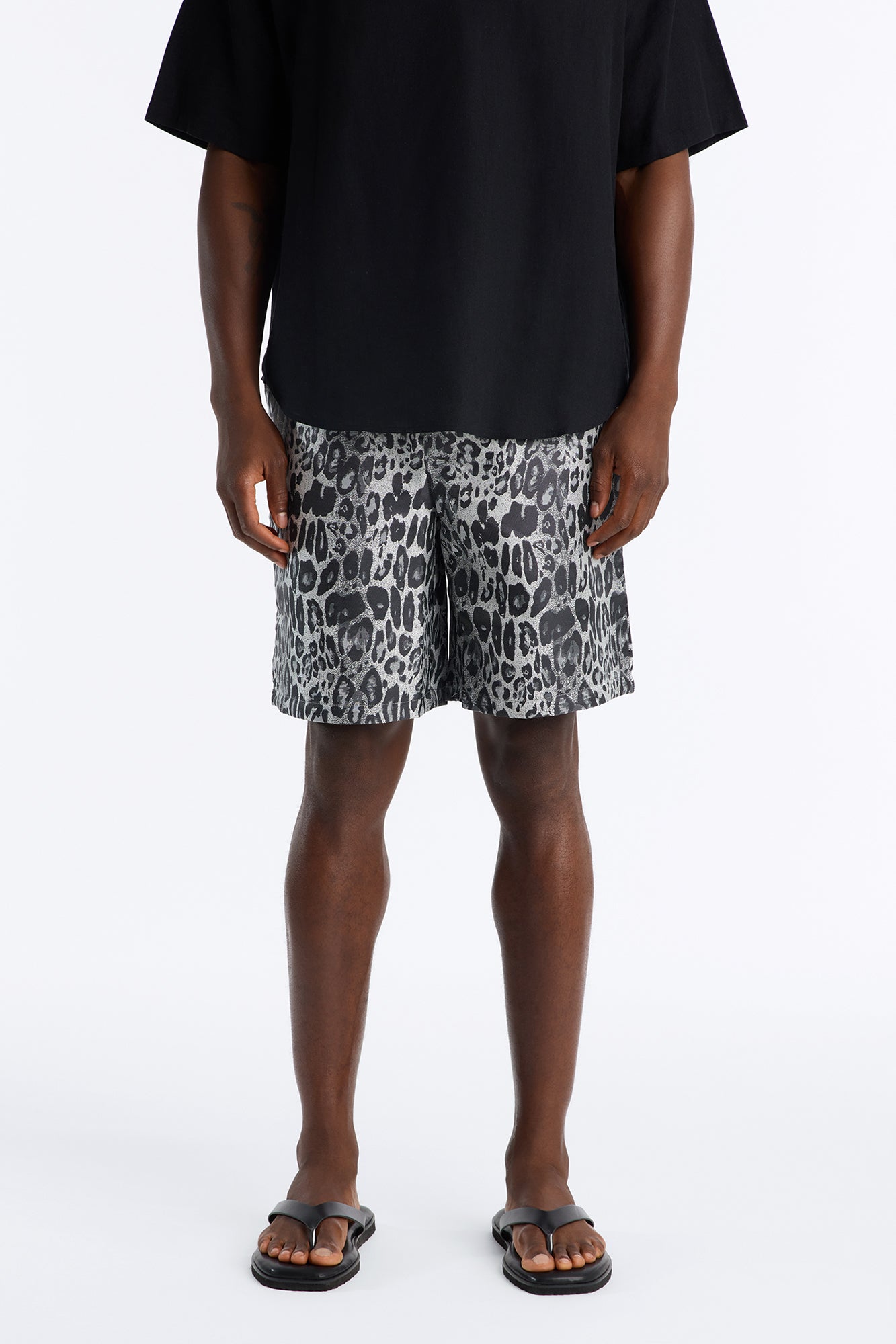 Onyx Leopard Relaxed Short - Grey/combo