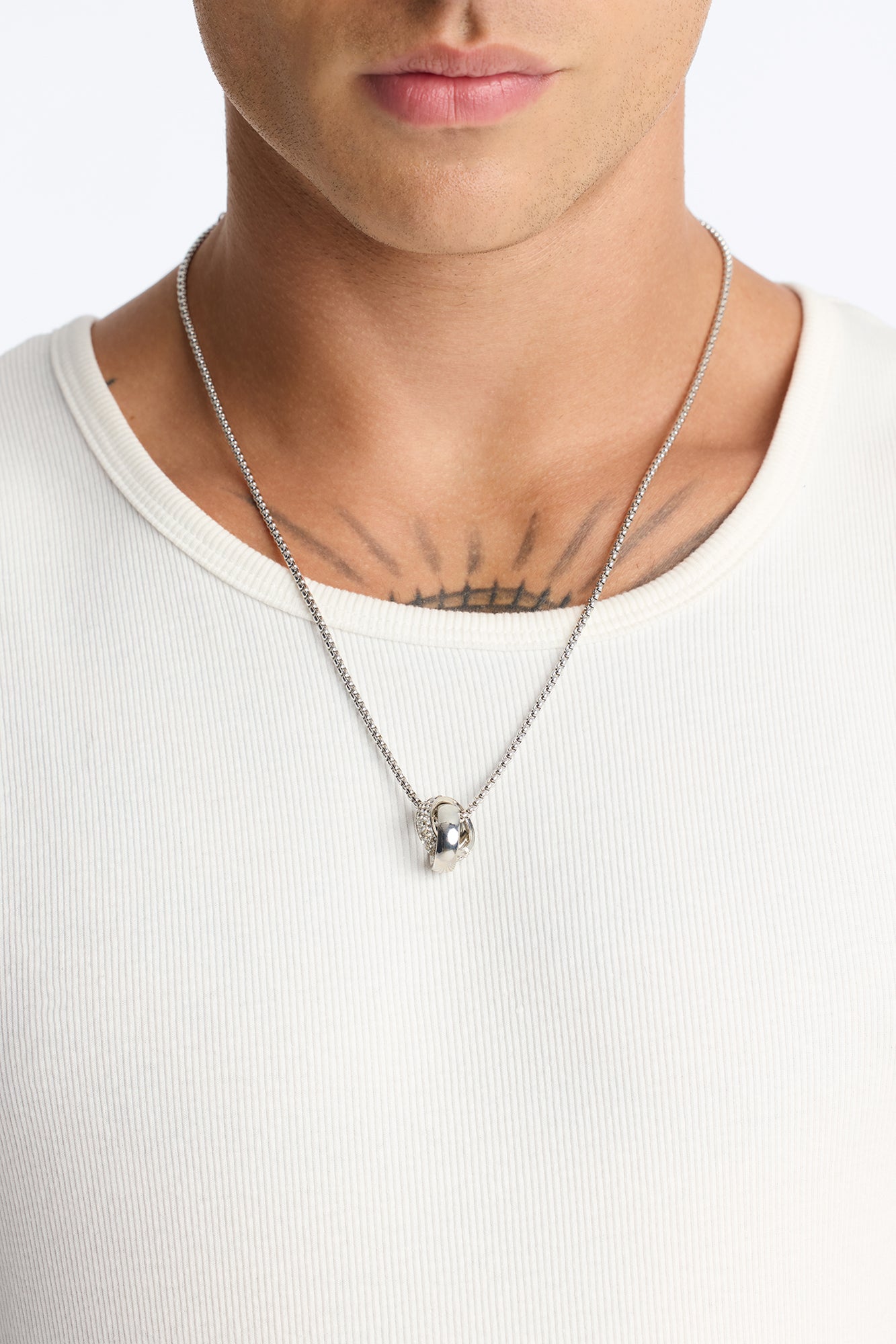 Interlocked Ring Necklace - Silver