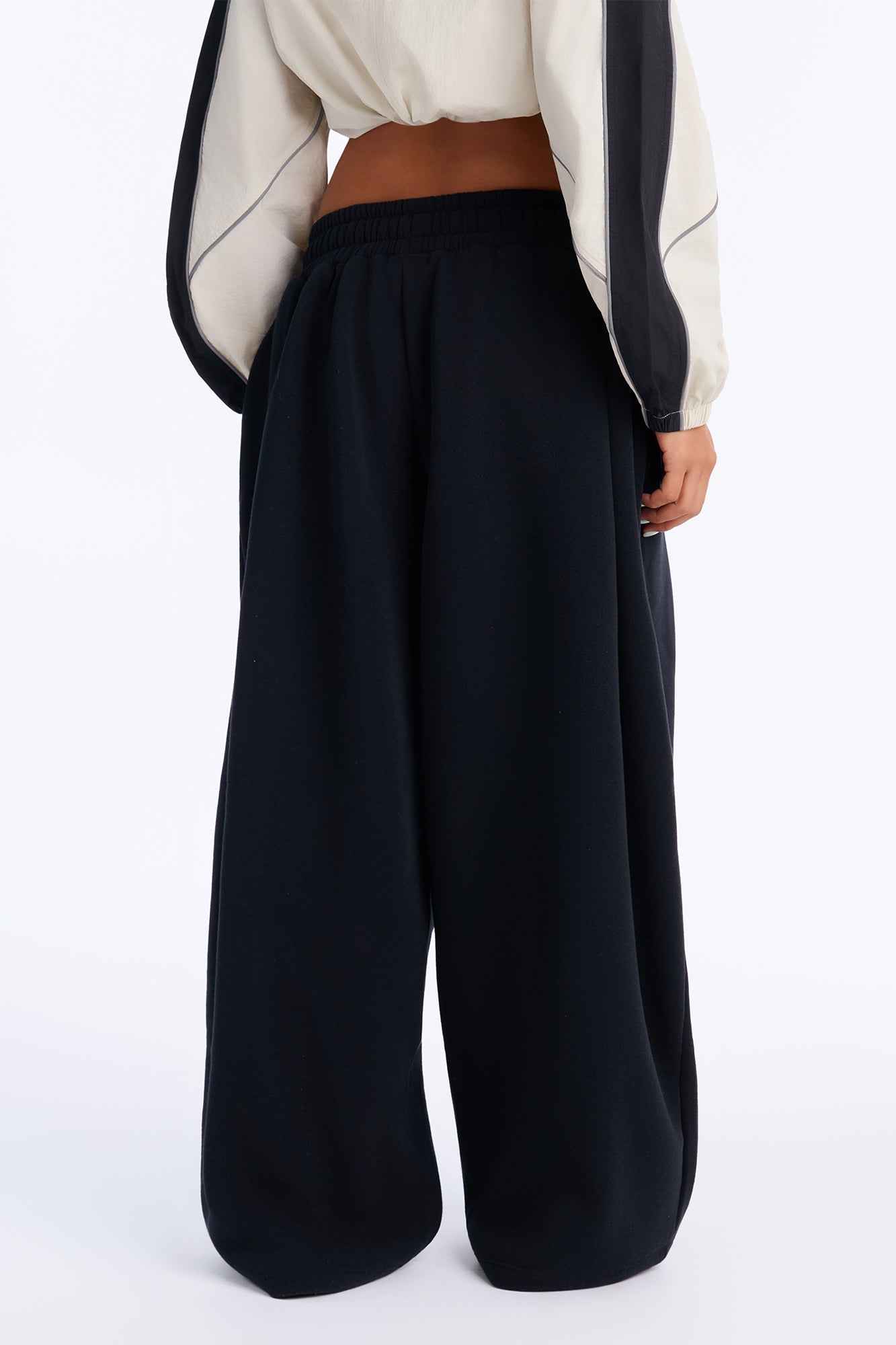Rachel Barrel Lounge Pant - Black