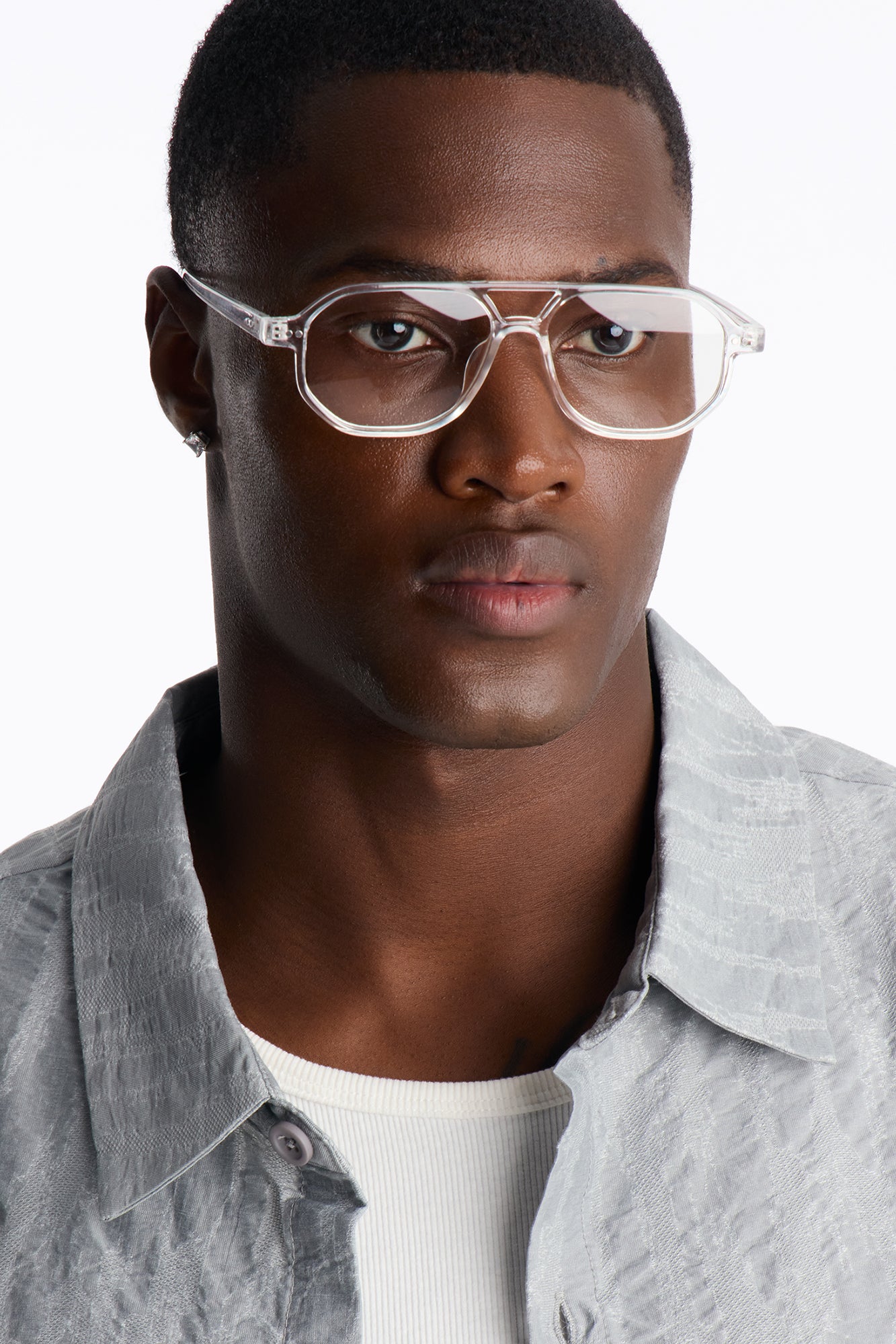 Eyes On Me Round Sunglasses - Clear