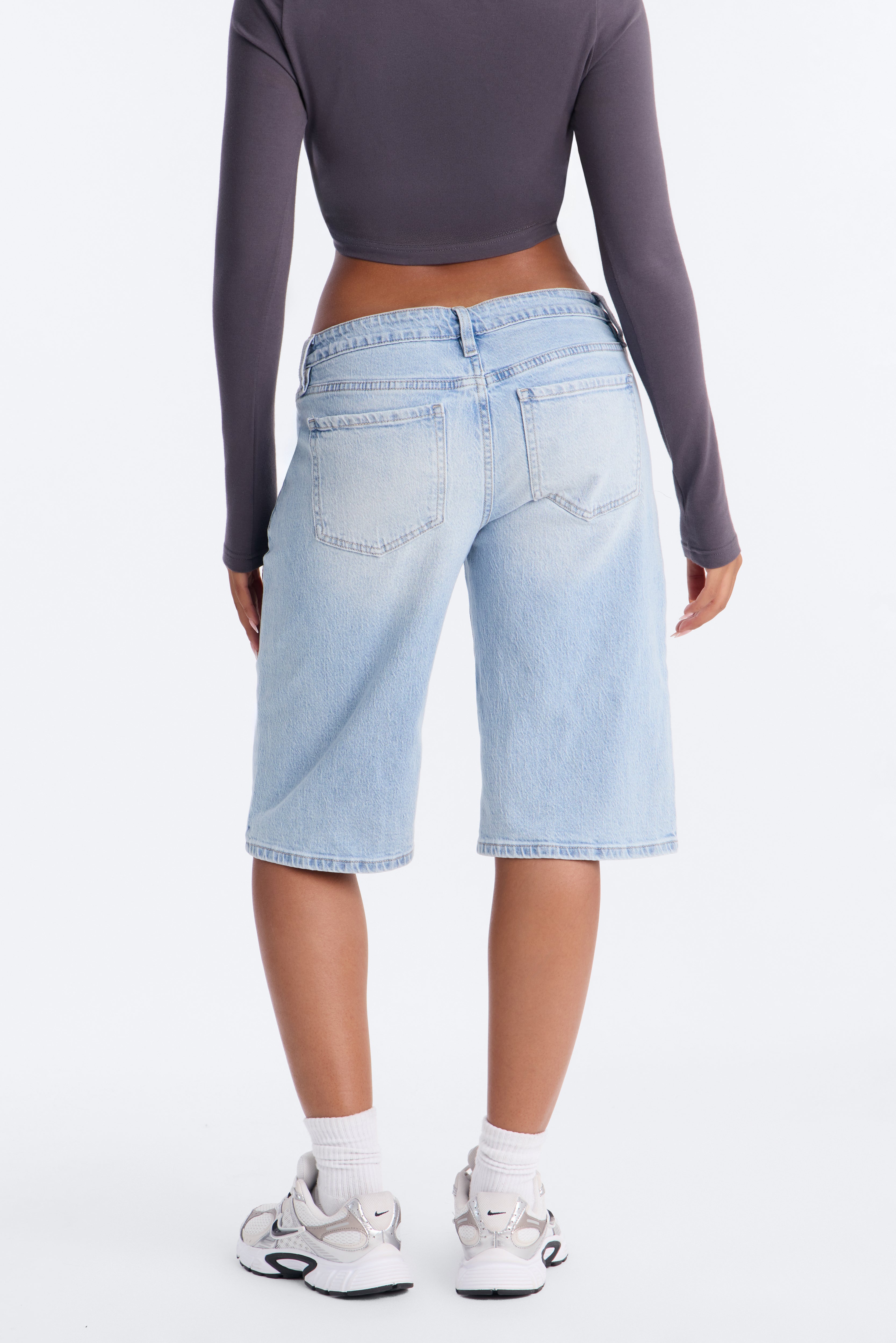 Lizzy Mid Rise Denim Bermudas - Light Wash