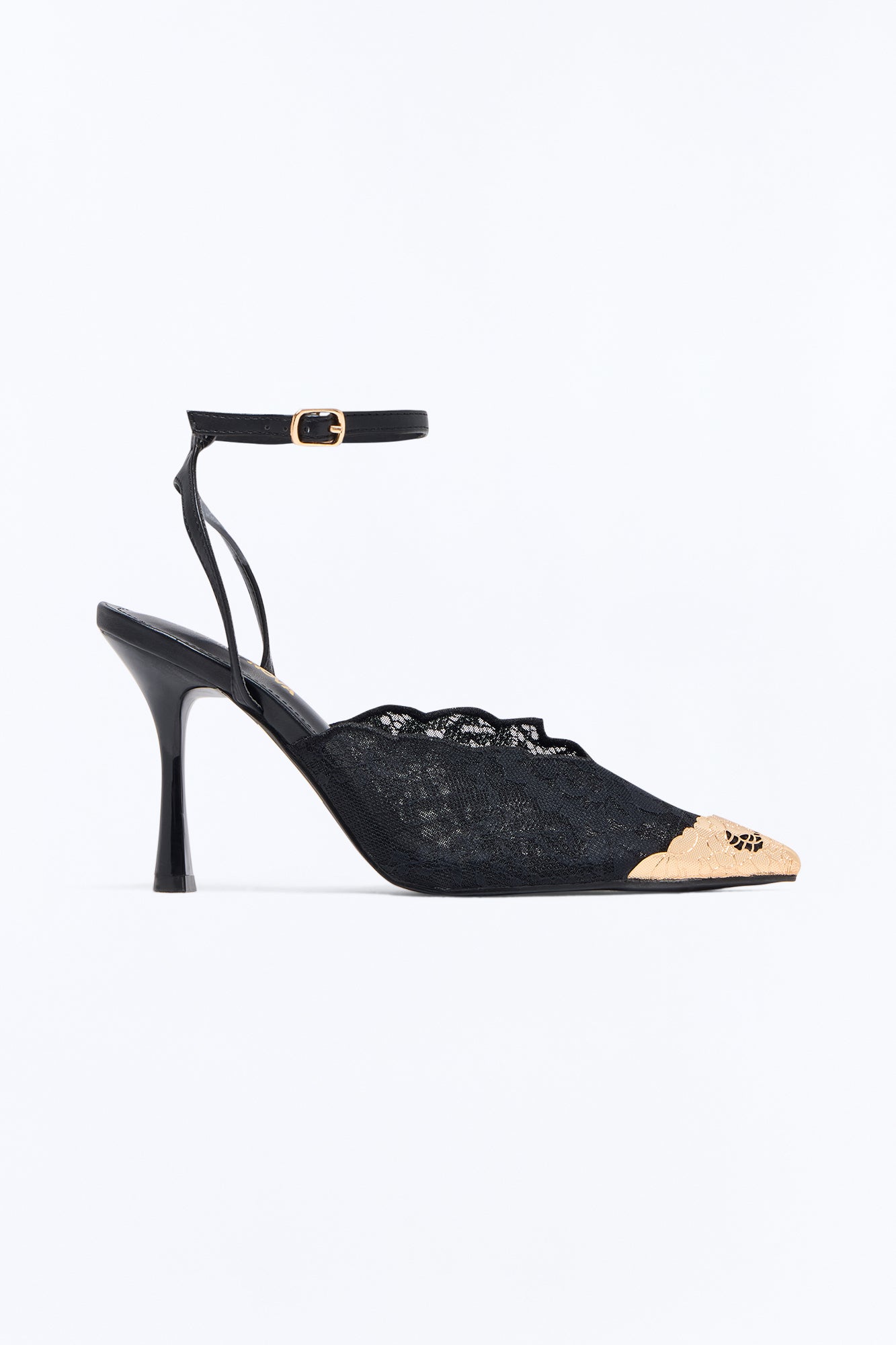 Mayana Lace Hardware Pumps - Black