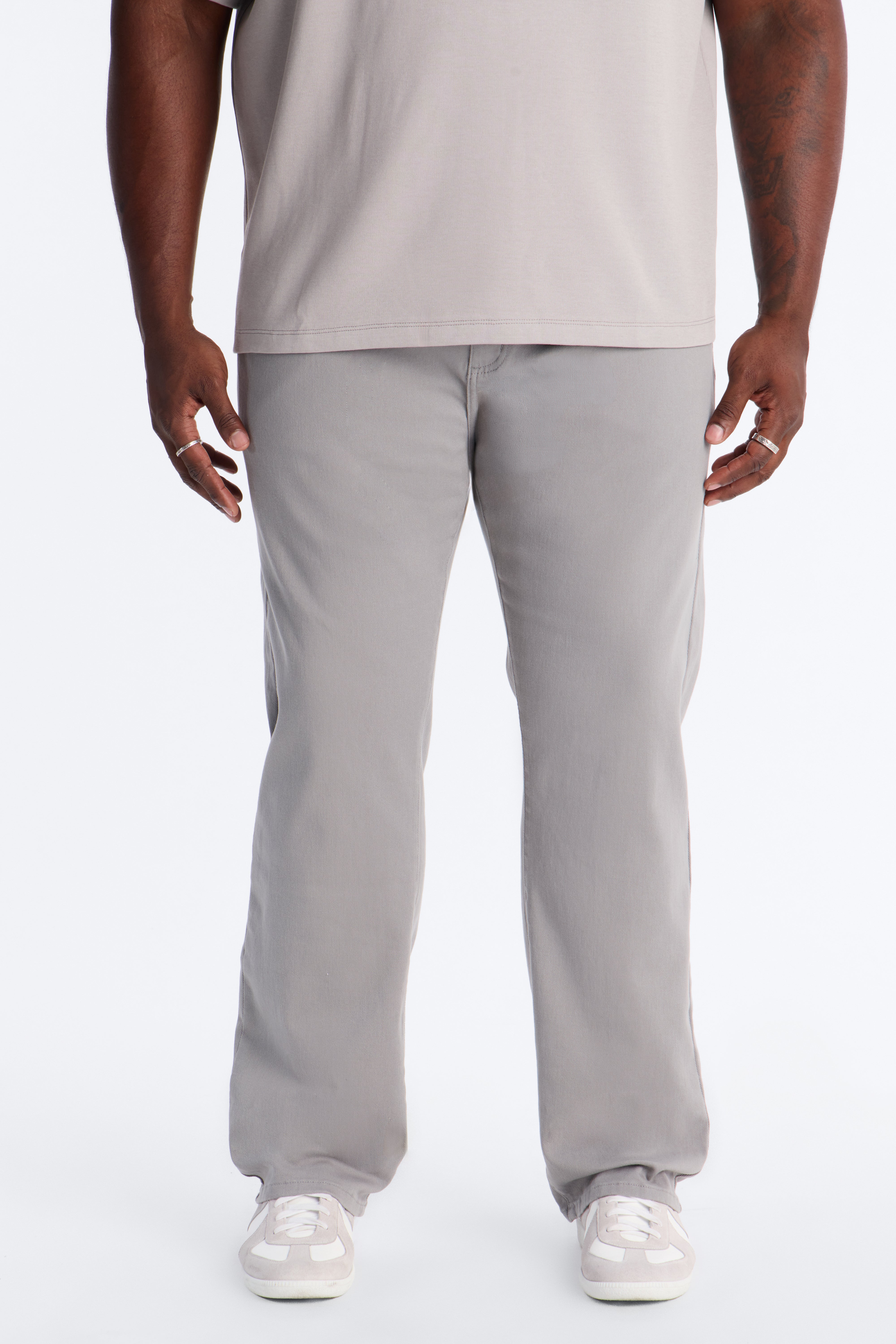 Mike Straight Taper Jeans - Grey