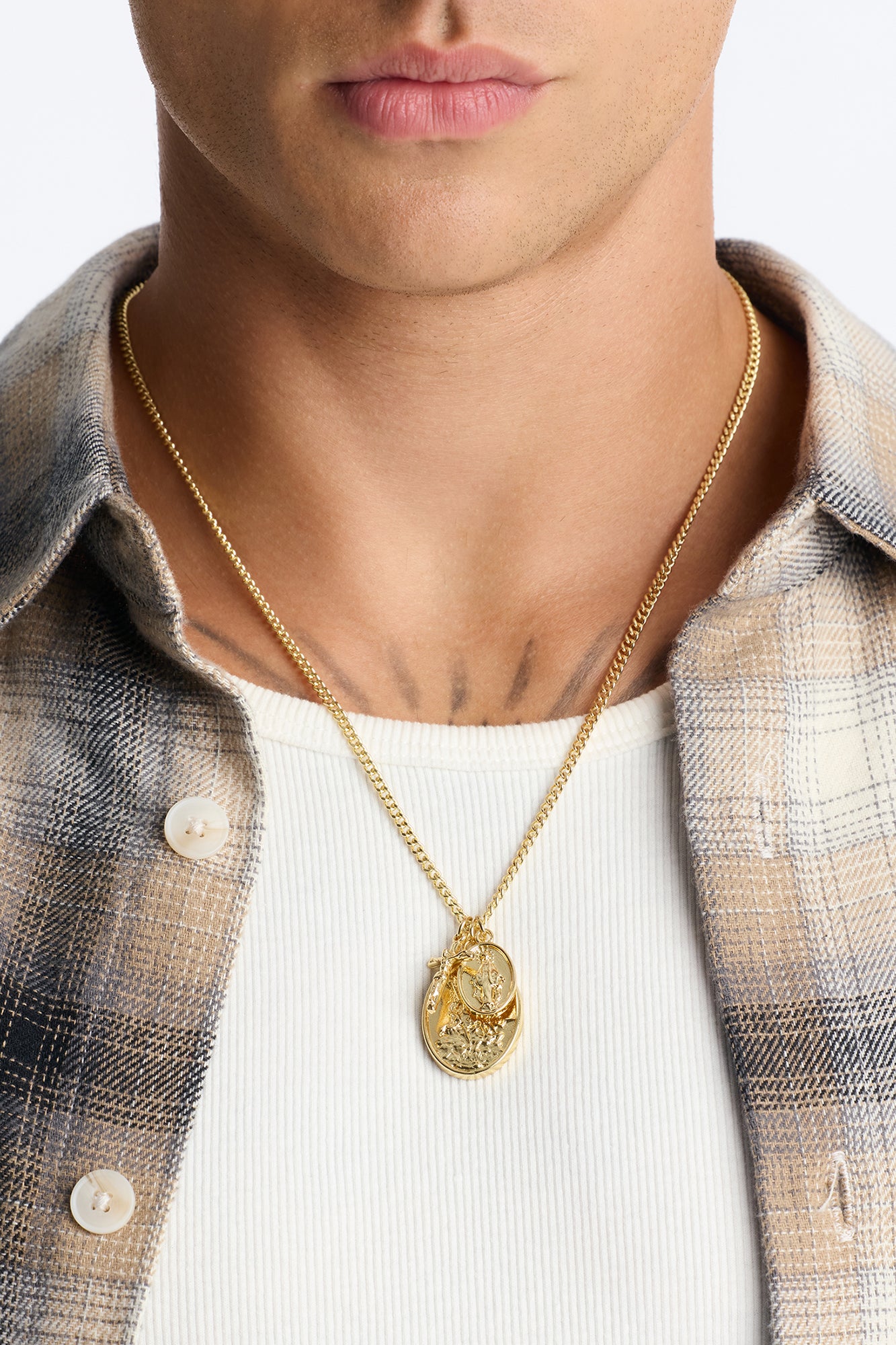 Heaven's Armor Pendant Chain Necklace - Gold