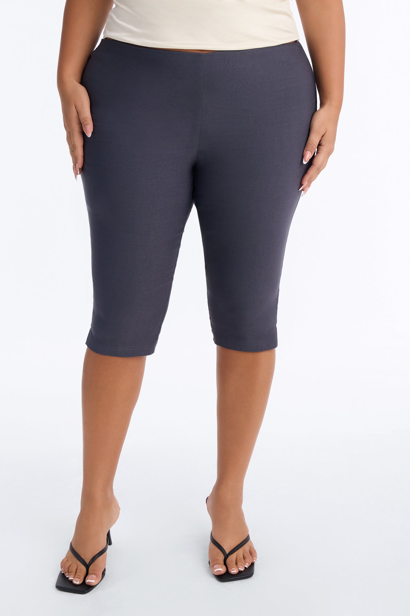 Luna Low Rise Skinny Capri Pant - Charcoal