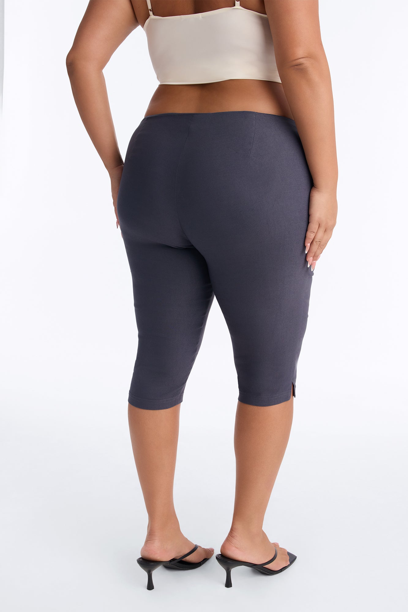 Luna Low Rise Skinny Capri Pant - Charcoal