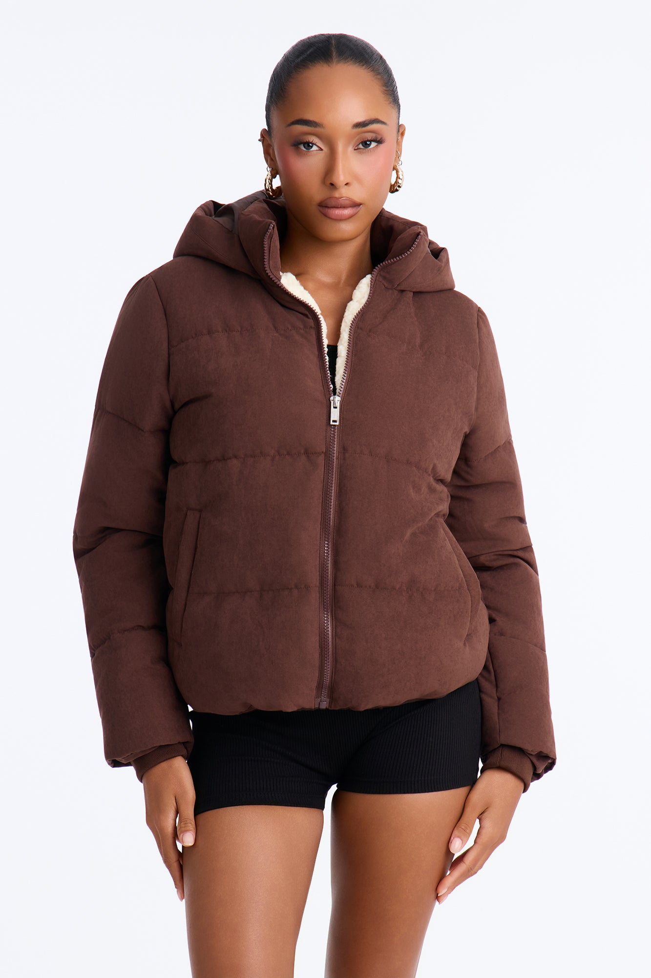 In The Middle Of The City Puffer Jacket - Chocolate