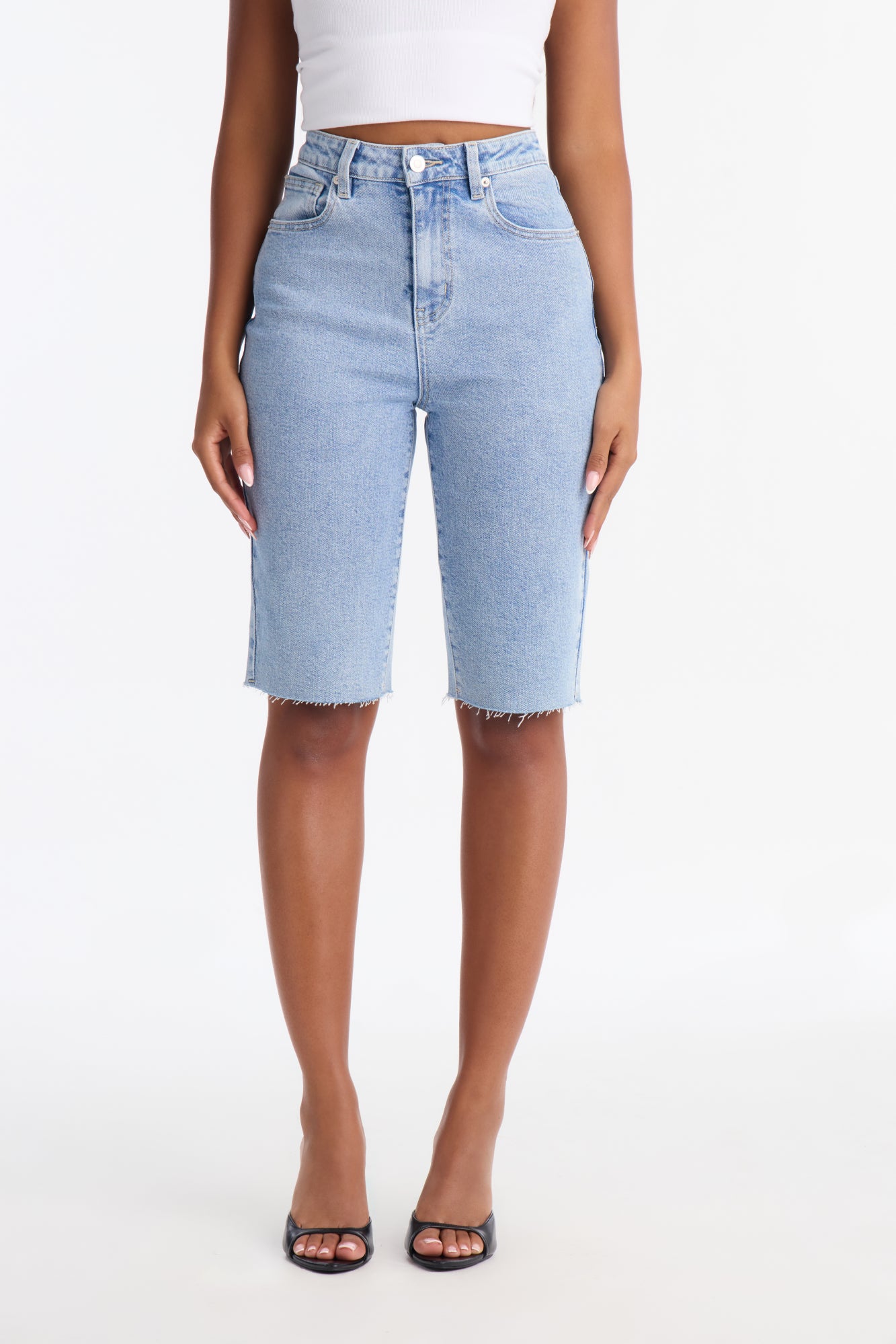 Best 90s Life Stretch Bermuda Shorts - Medium Wash