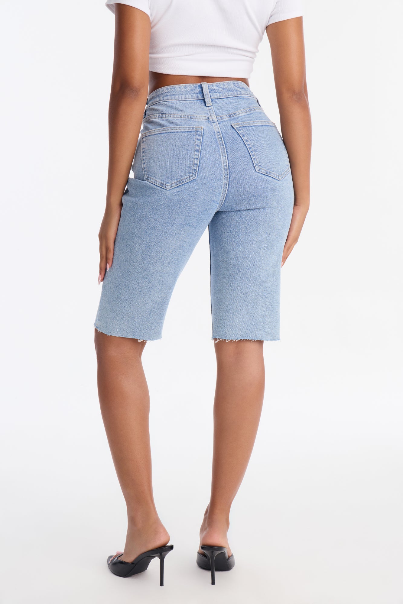 Best 90s Life Stretch Bermuda Shorts - Medium Wash