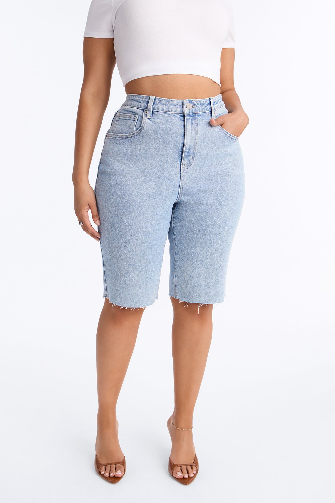 Best 90s Life Stretch Bermuda Shorts - Medium Wash