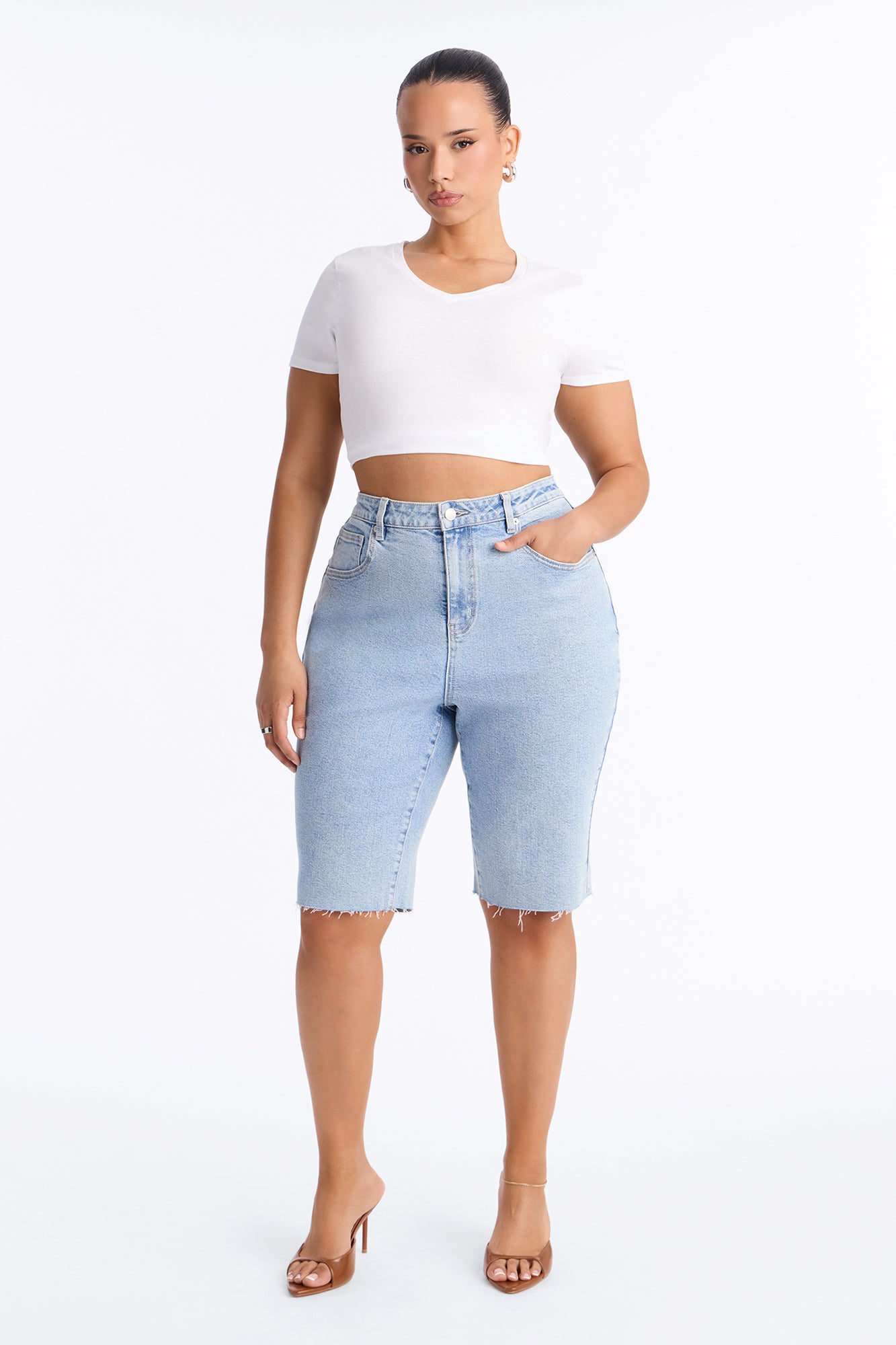 Best 90s Life Stretch Bermuda Shorts - Medium Wash