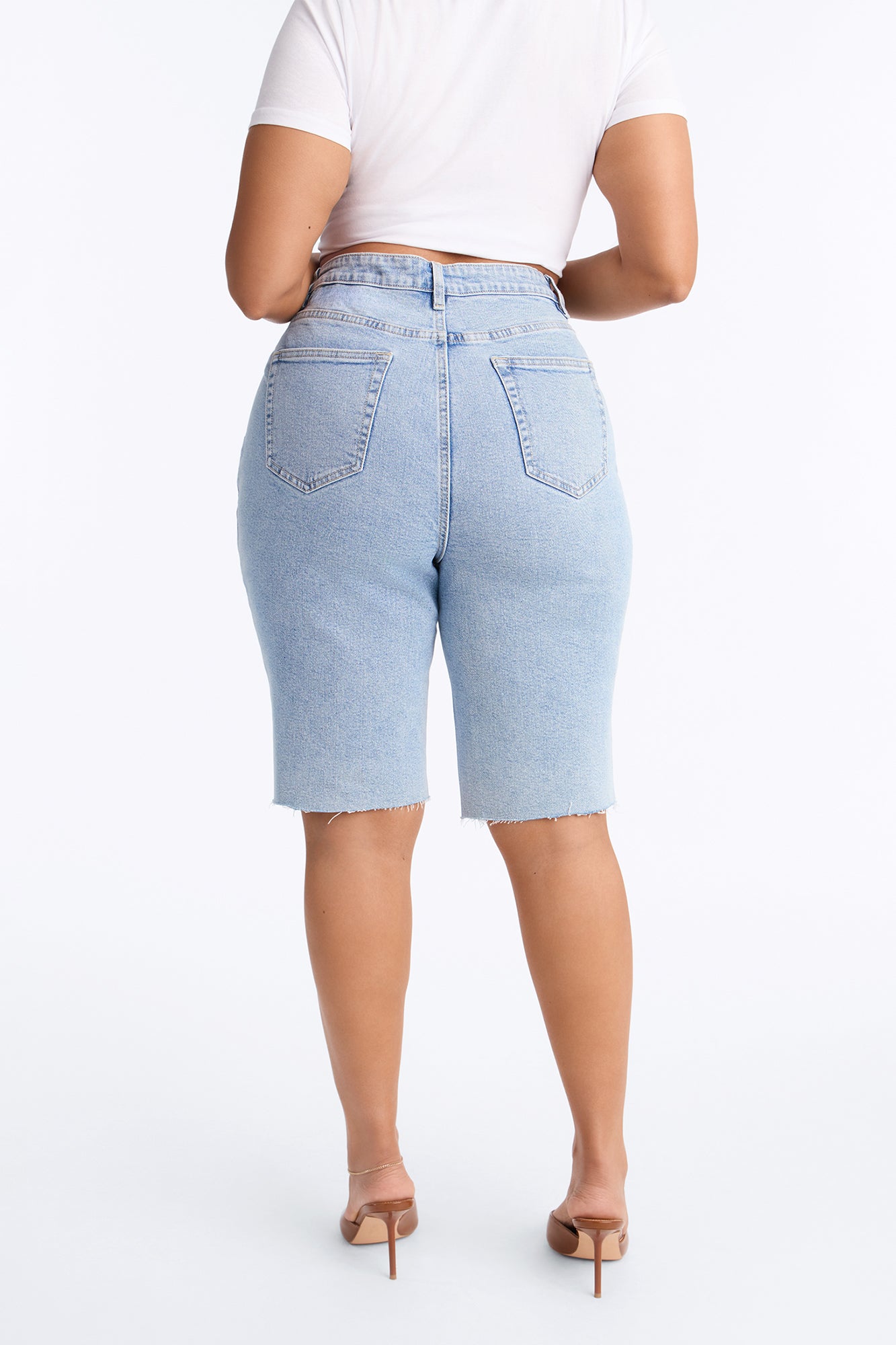 Best 90s Life Stretch Bermuda Shorts - Medium Wash
