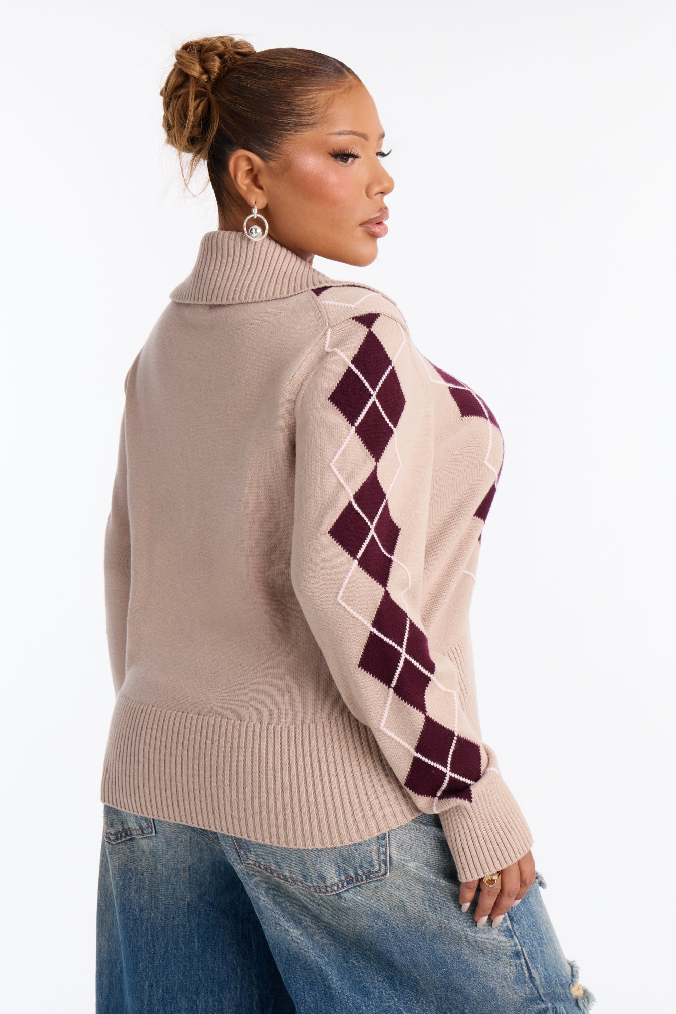 Status Update Front Zip Argyle Cardigan - Oatmeal/combo