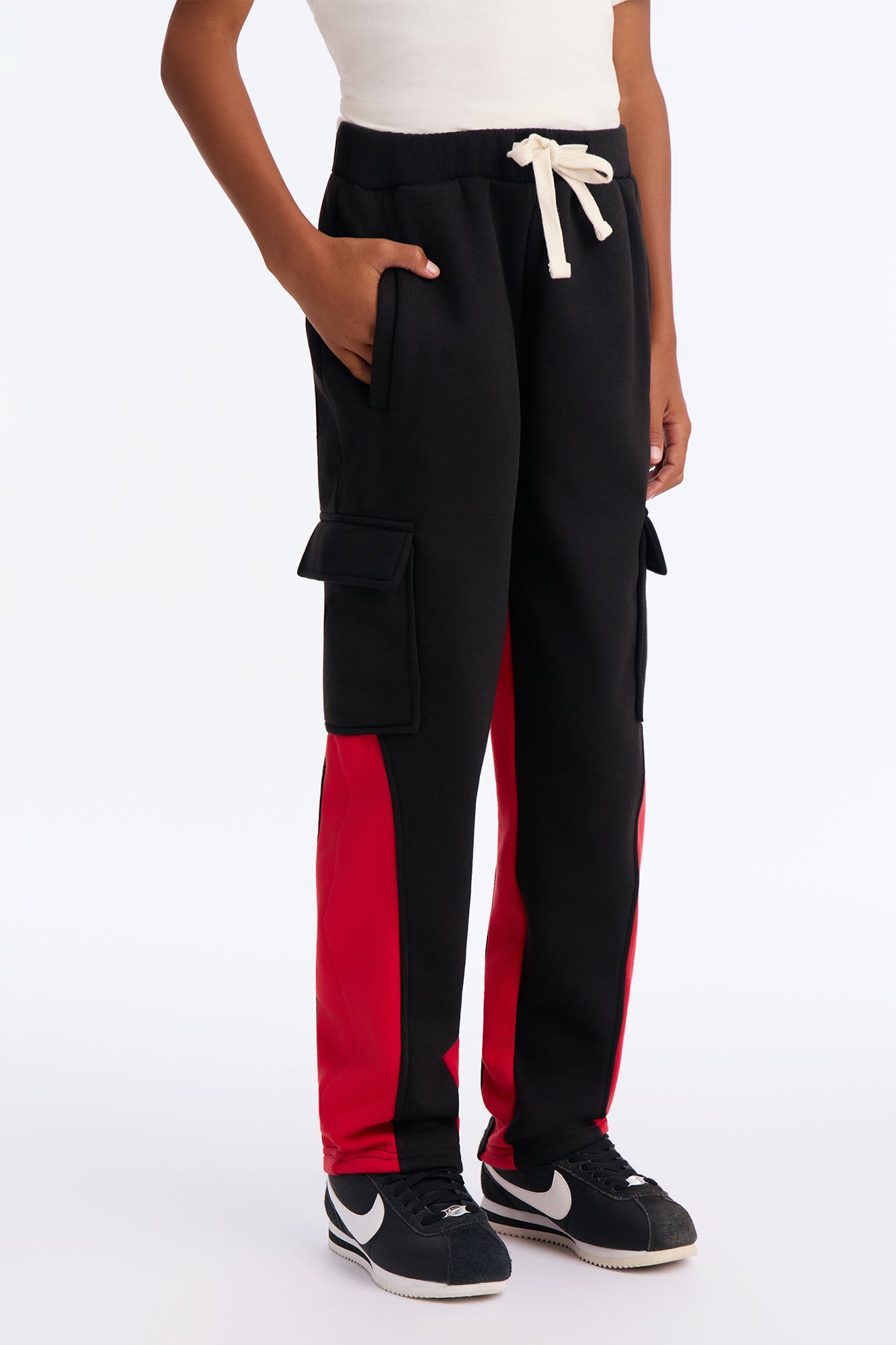 Mini Show A Little Cargo Flare Pant - Black/Red