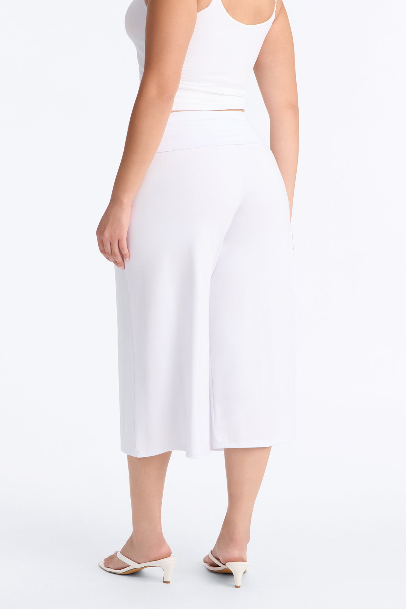 Kiki Studio Low Rise Foldover Gaucho Pant - White