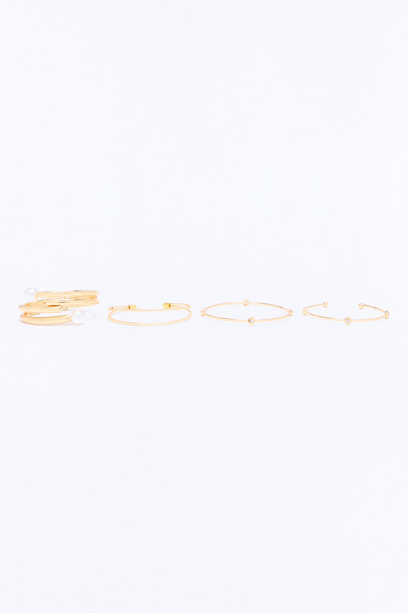 Place It On Me 4 Piece Bracelet Set - Gold