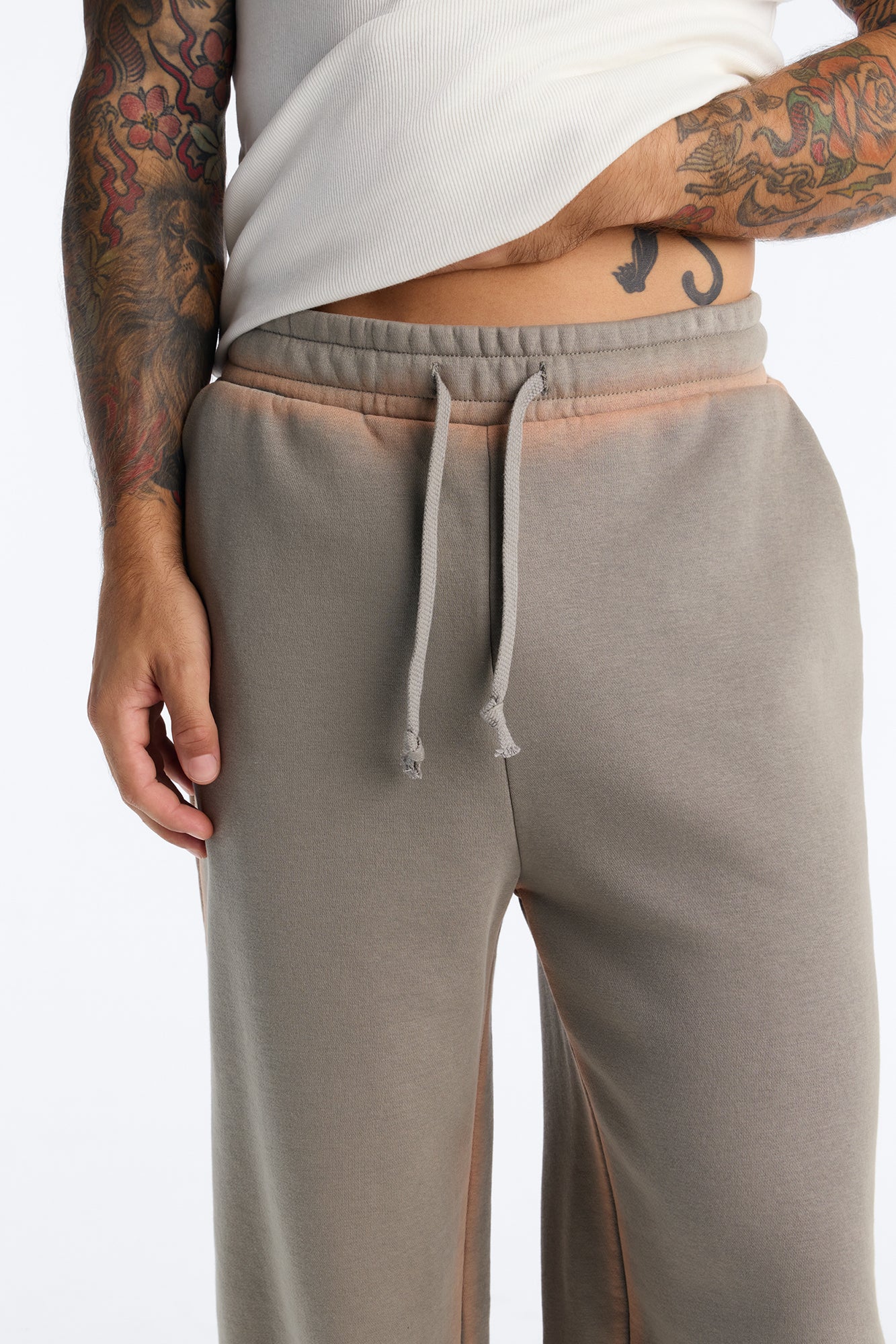 Outline Wash Straight Leg Sweatpant - Grey/combo