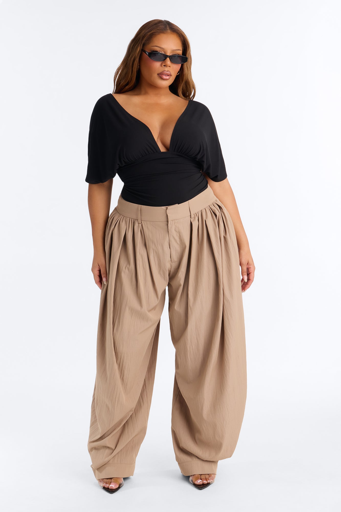 Laynee Lightweight Pleated Barrel Leg Trouser - Beige