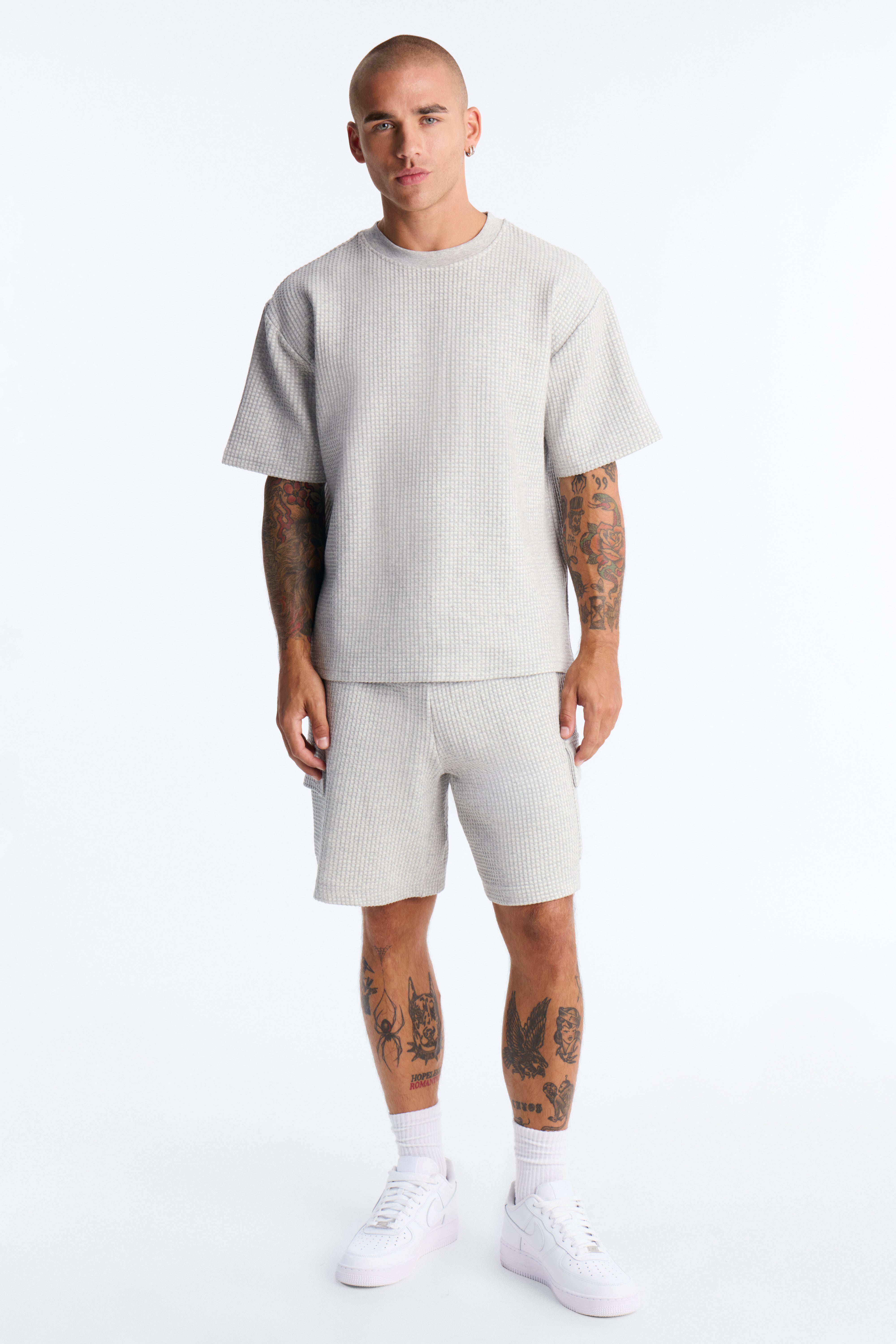 Relaxed Waffle Cargo Short - Grey