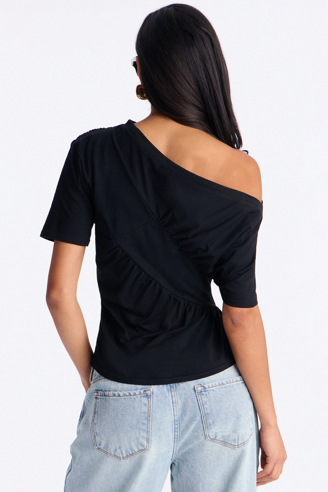 Brooklyn Ruched Off Shoulder Short Sleeve T-Shirt - Black