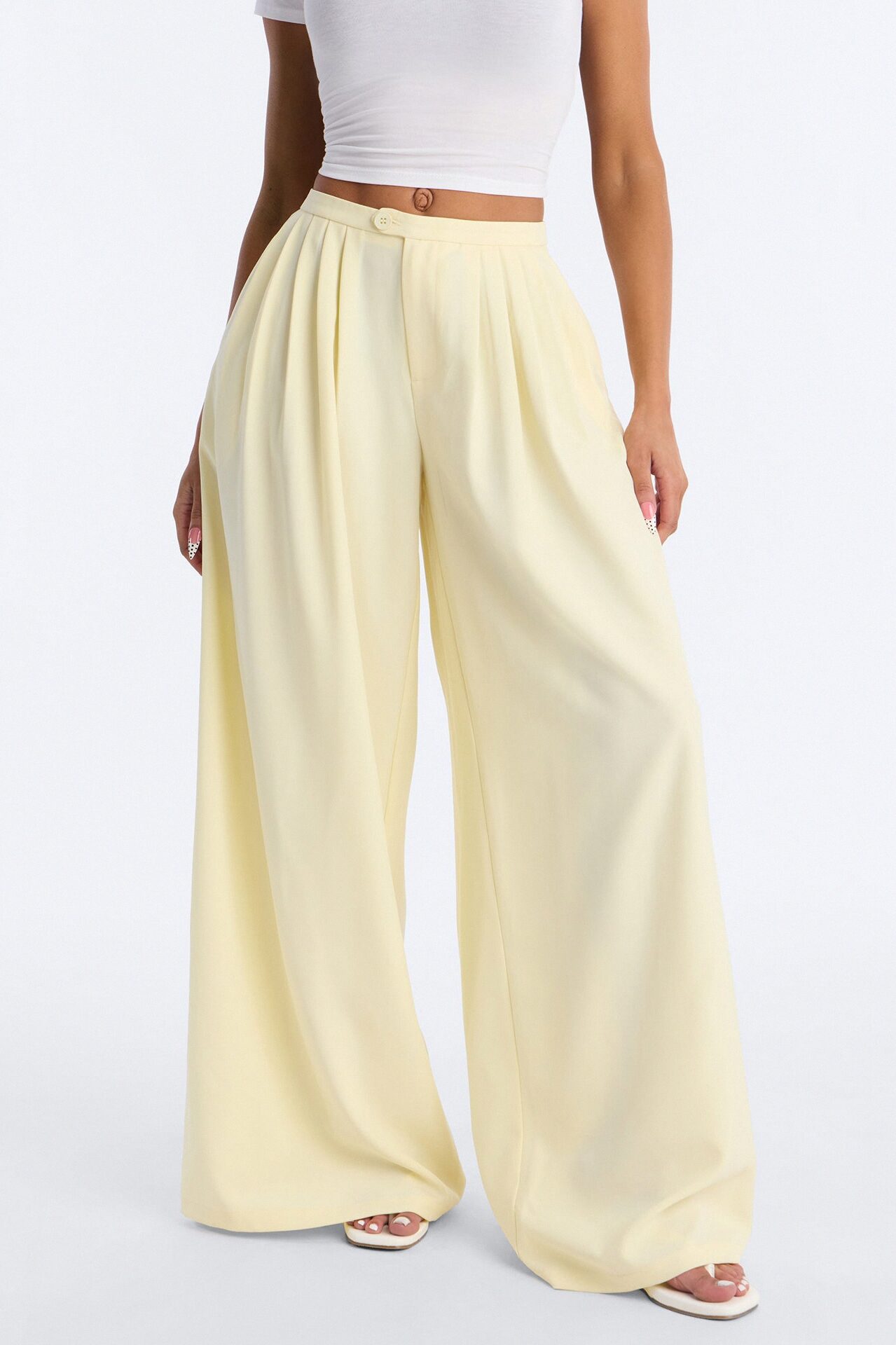 Power Moves Daily Pleated Low Rise Trouser 33″ - Butter Yellow