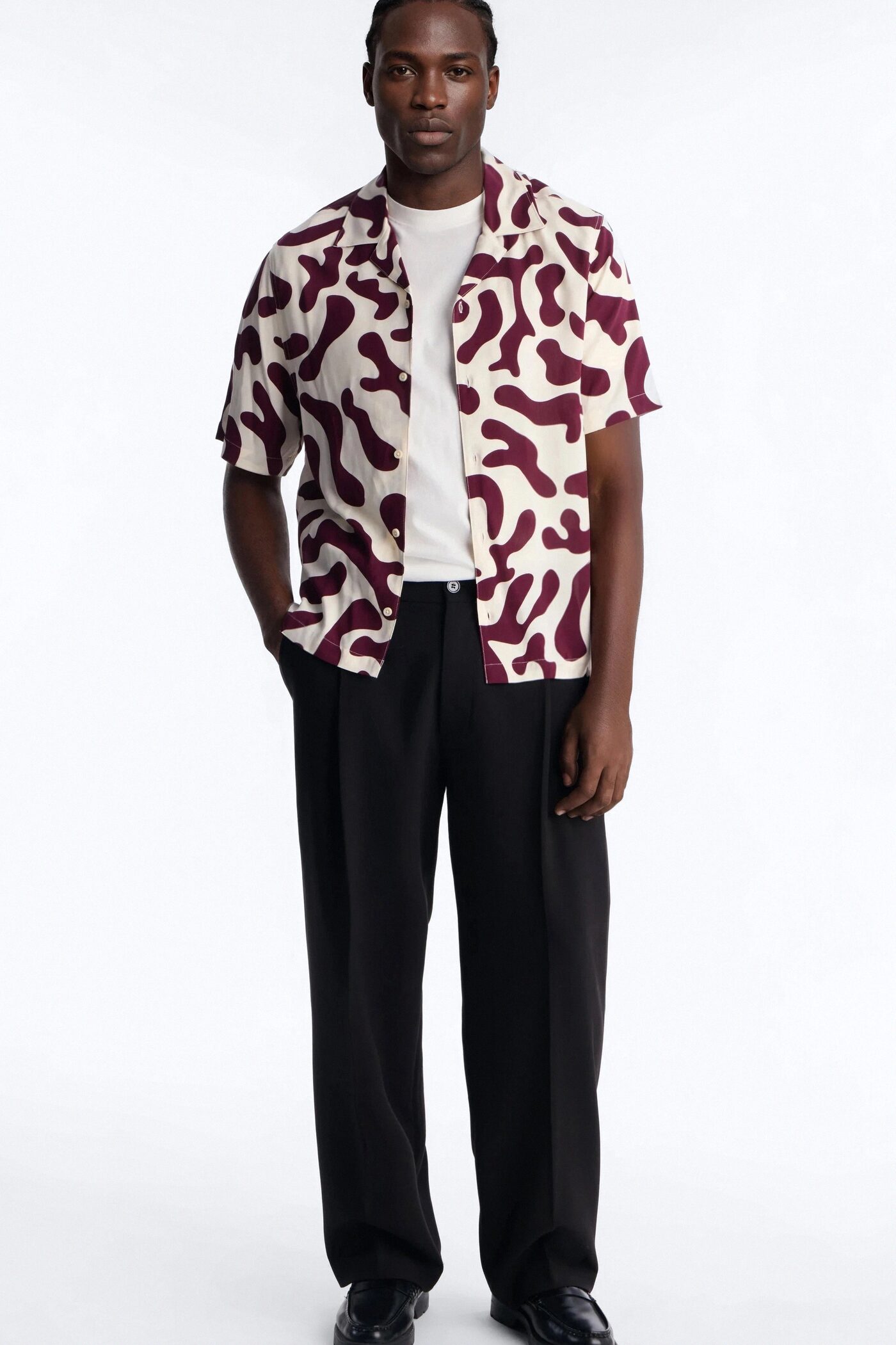 Bold Metric Cuban Shirt - Burgundy
