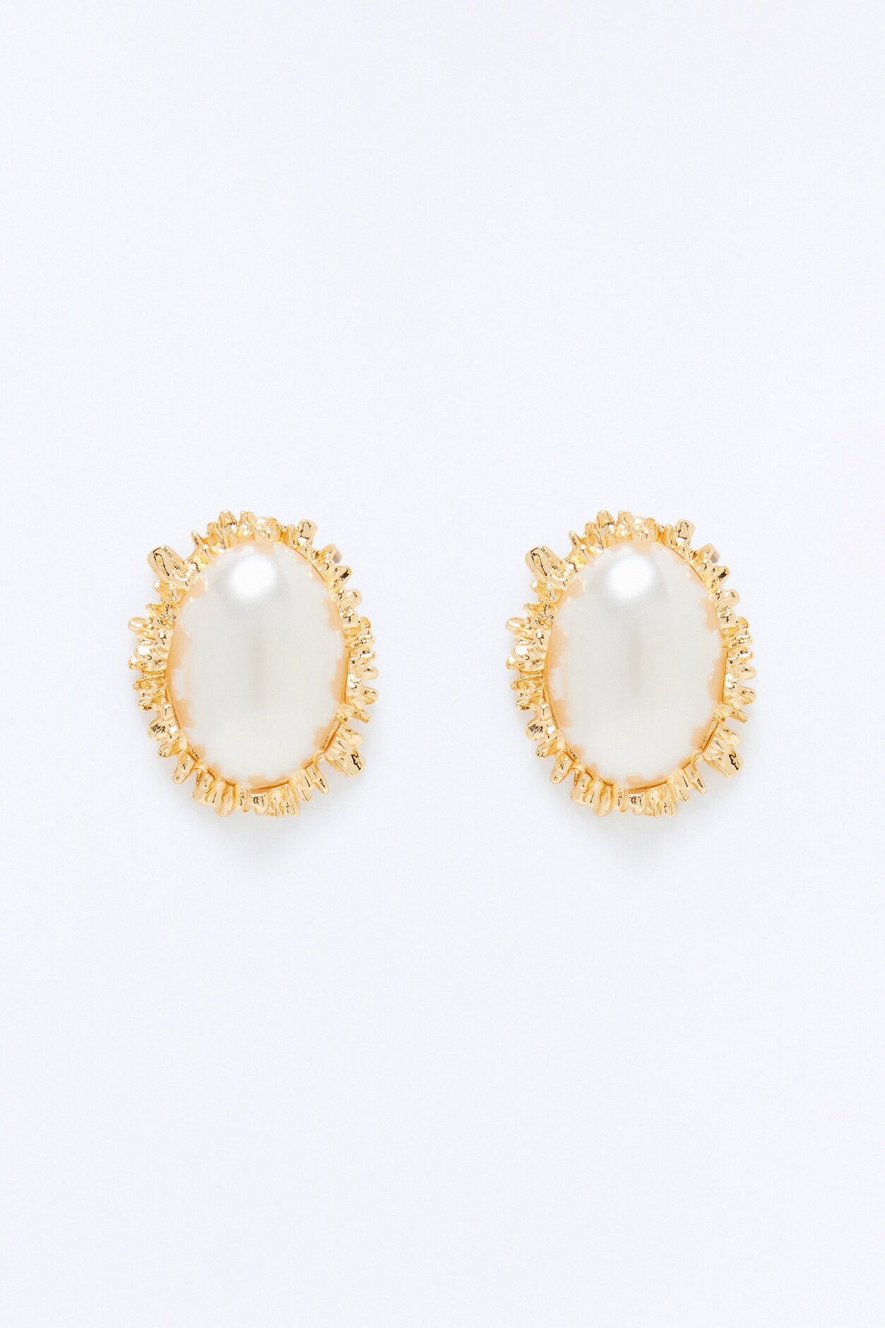 Only Pearl Stud Earrings - Gold