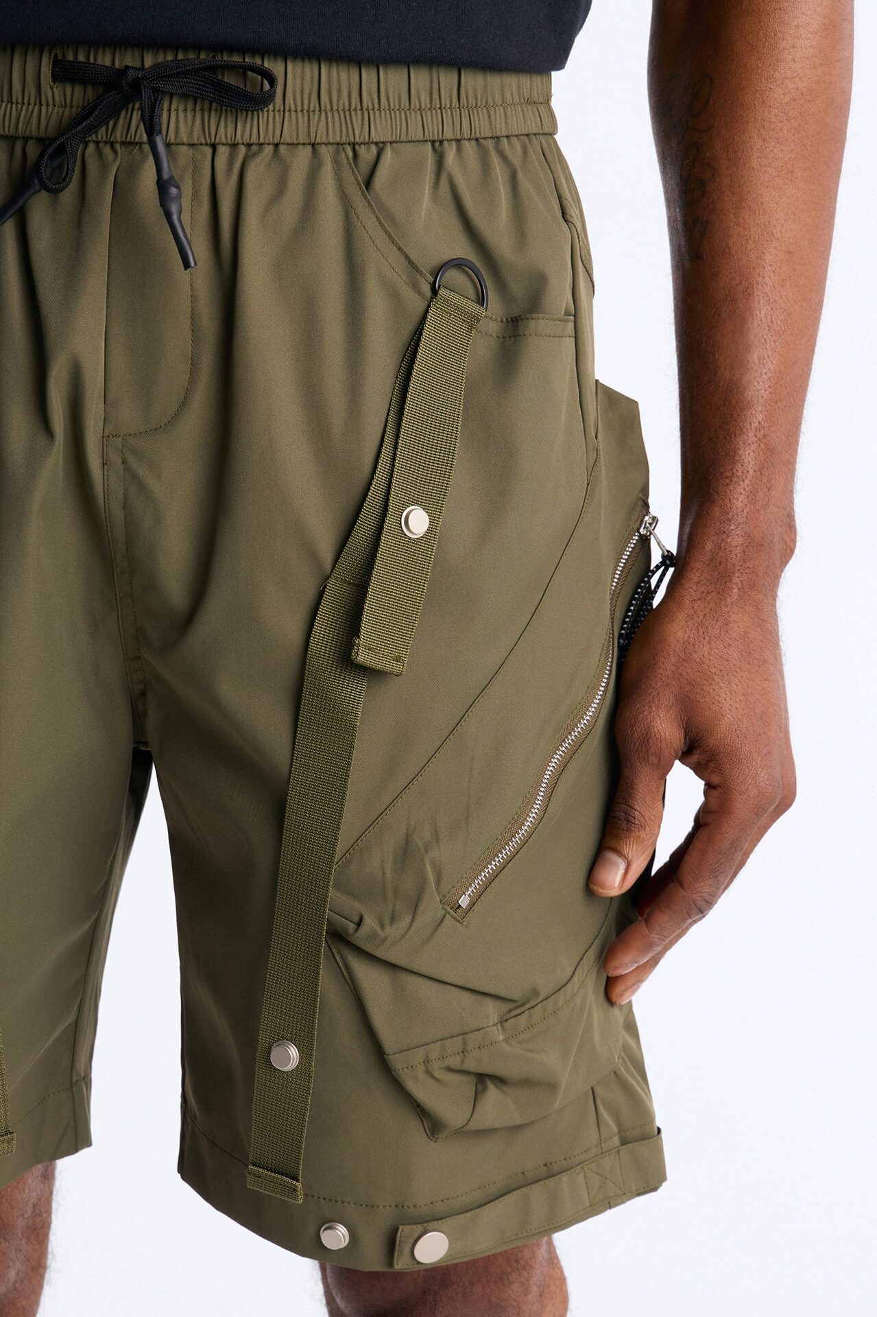 Relaxed Pearson Gates Multi Straps Utility Short - Olive