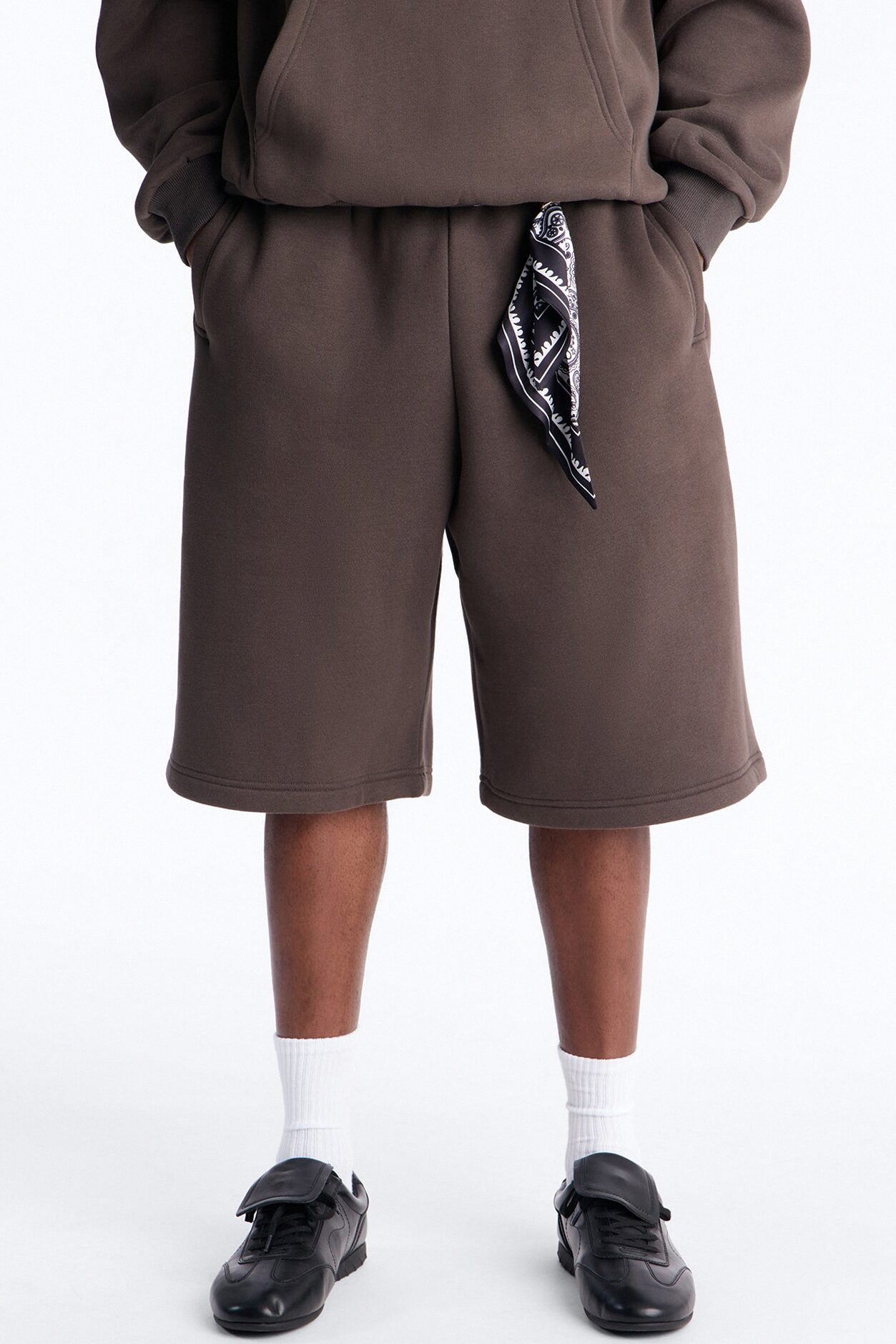 Baggy Bandana Scarf Duo Sweatshort - Brown