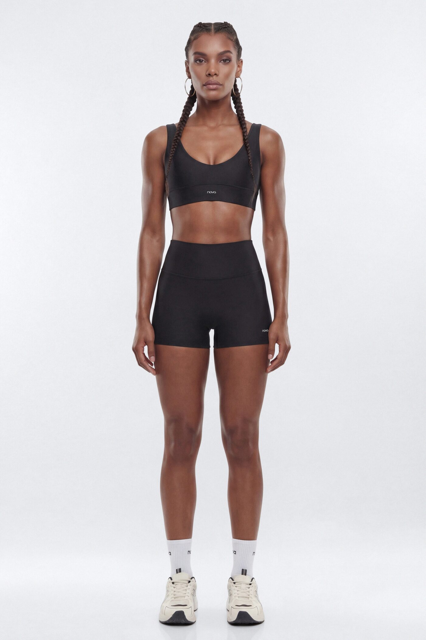 AirSculpt™ V Neck Sports Bra - Black
