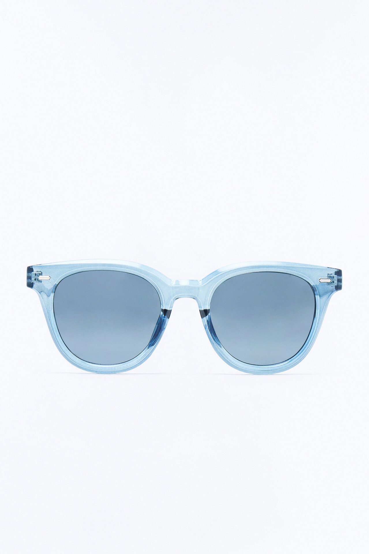 Statement Rounded Wayfarer Sunglasses - Blue