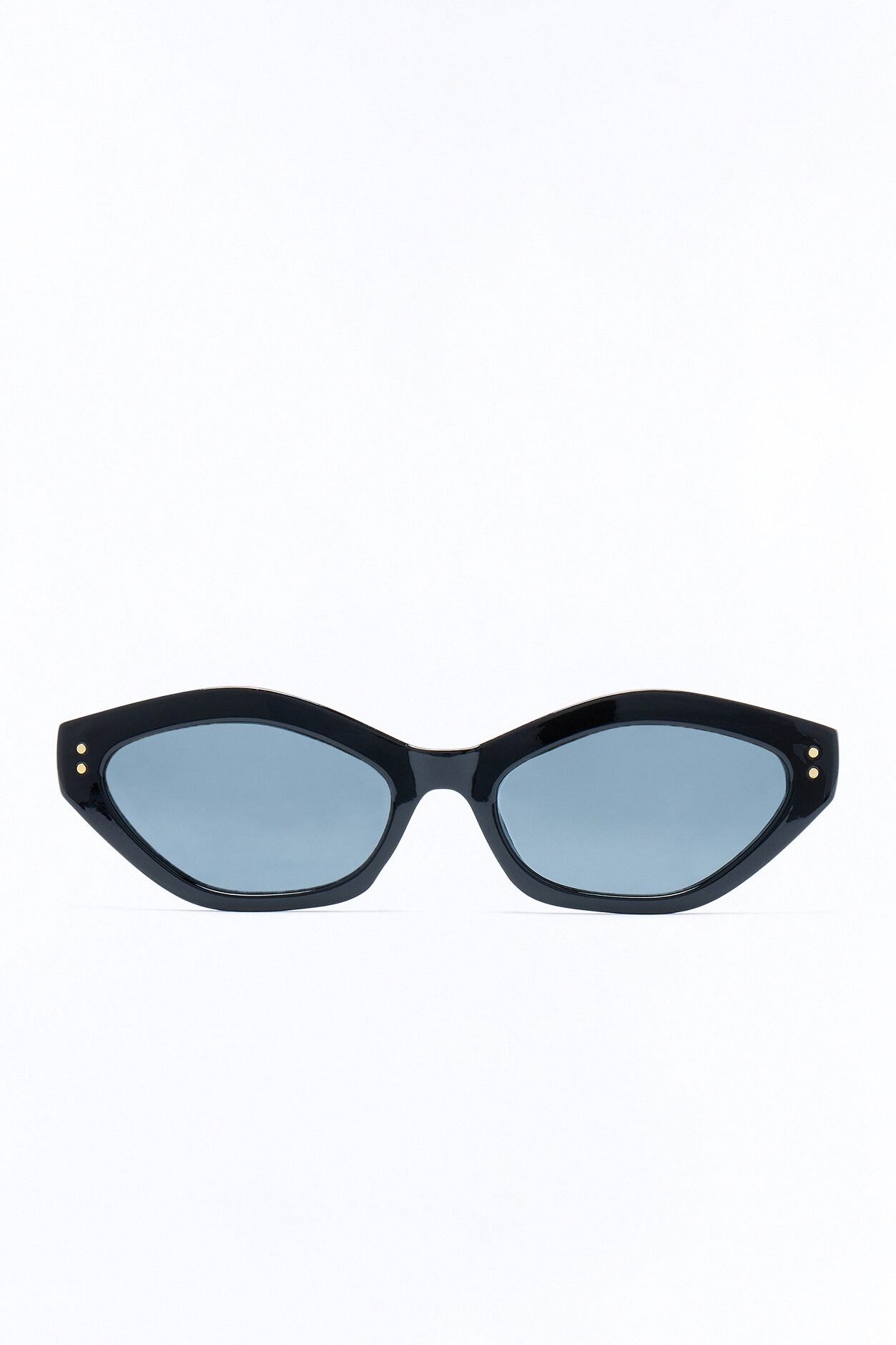 Classy Act Cat Eye Sunglasses - Black