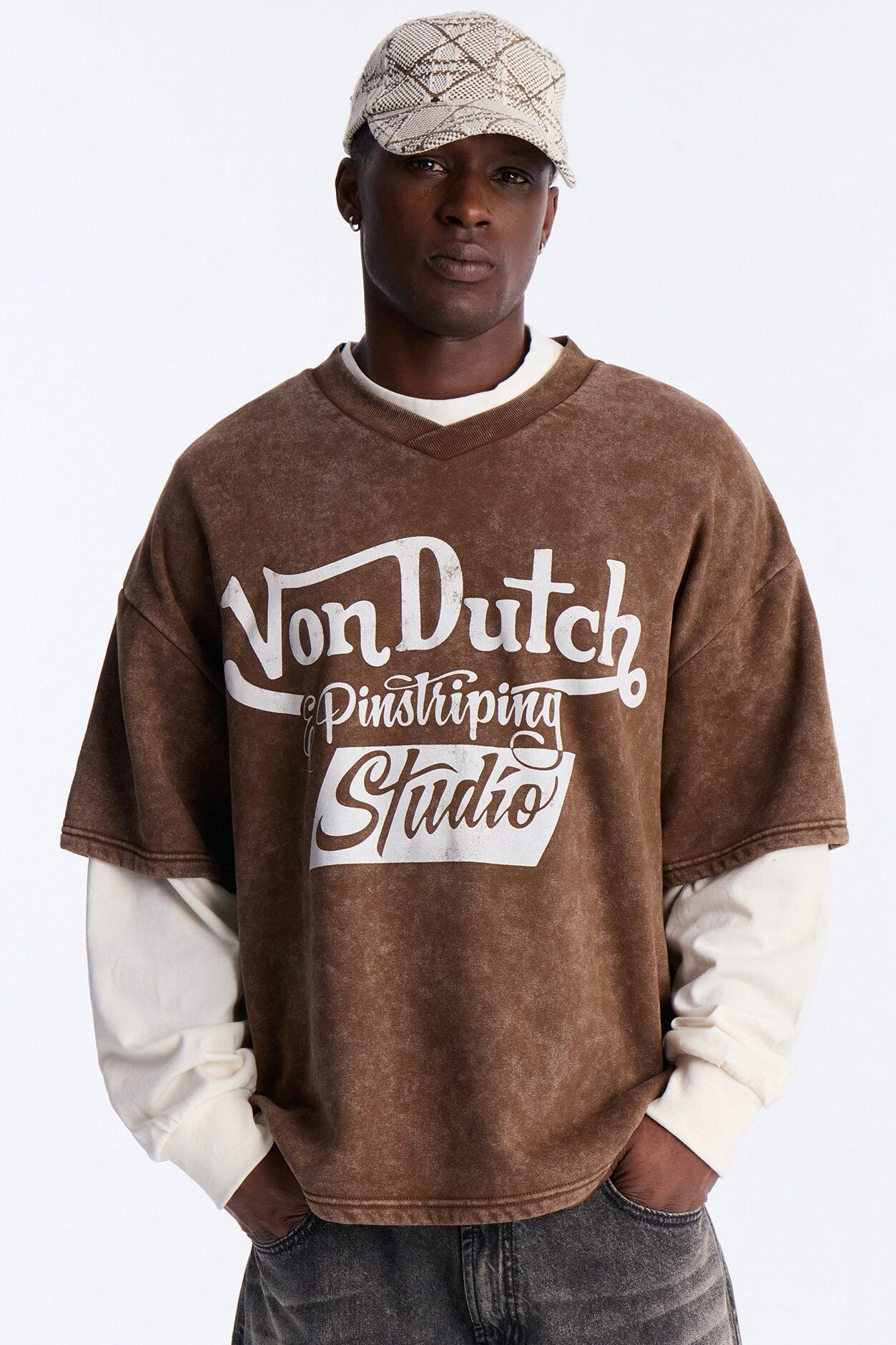Von Dutch Studio Oversized Fleece Twofer - Brown