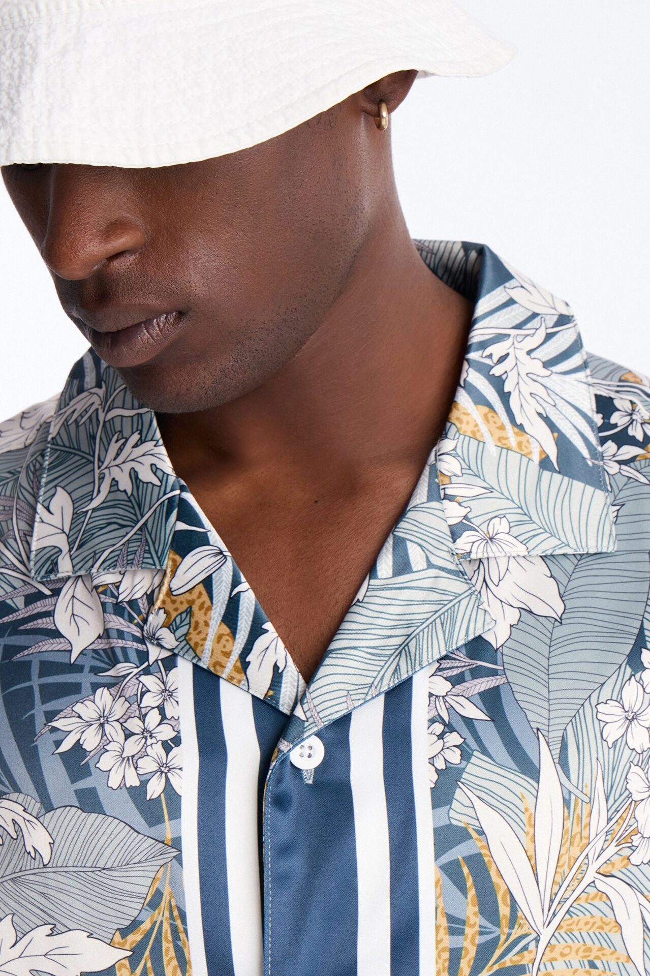 Relaxed Palm Vista Cuban Button Up Shirt - Blue