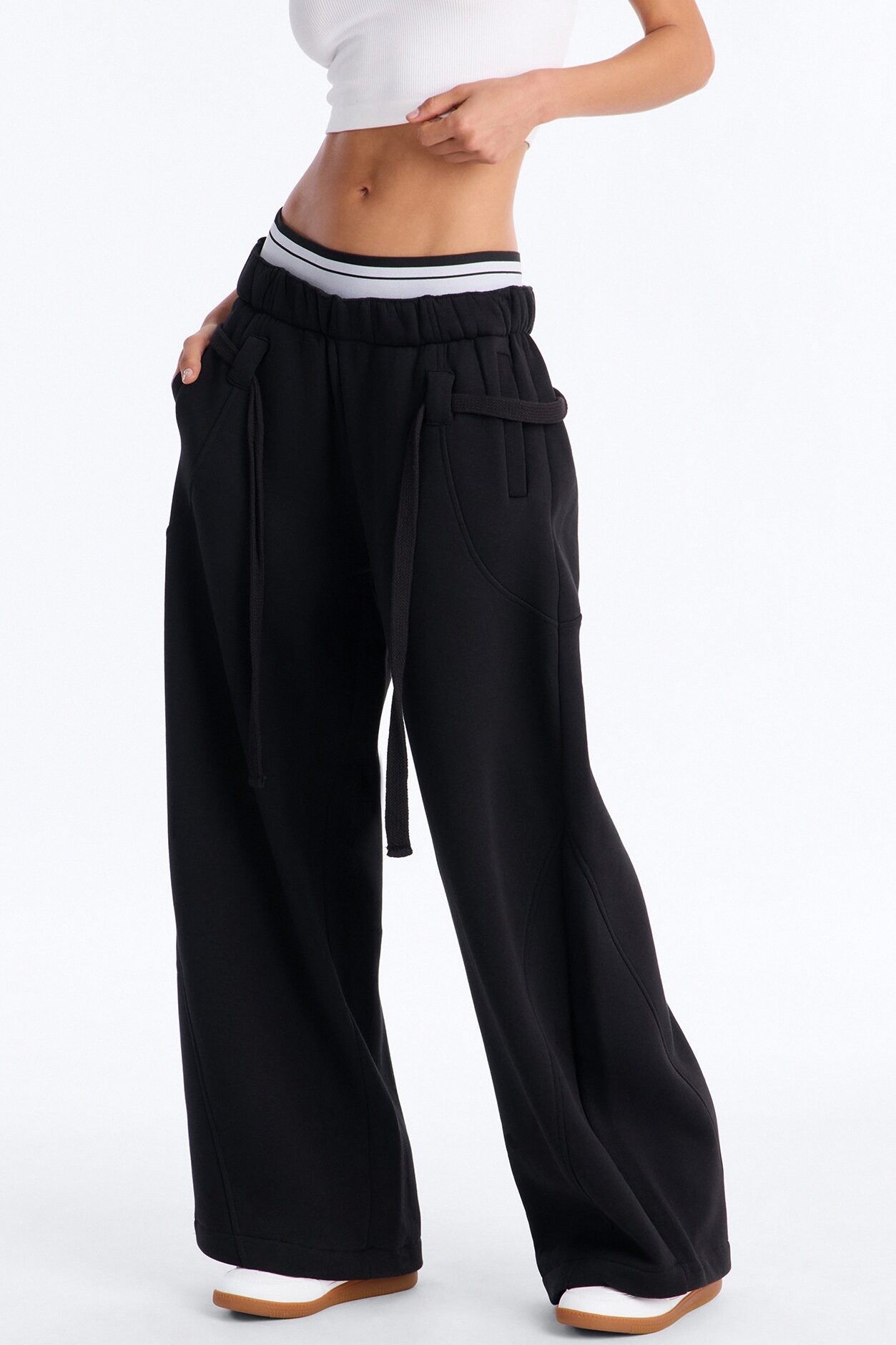 Kenia Fleece Baggy Barrel Sweatpants - Black