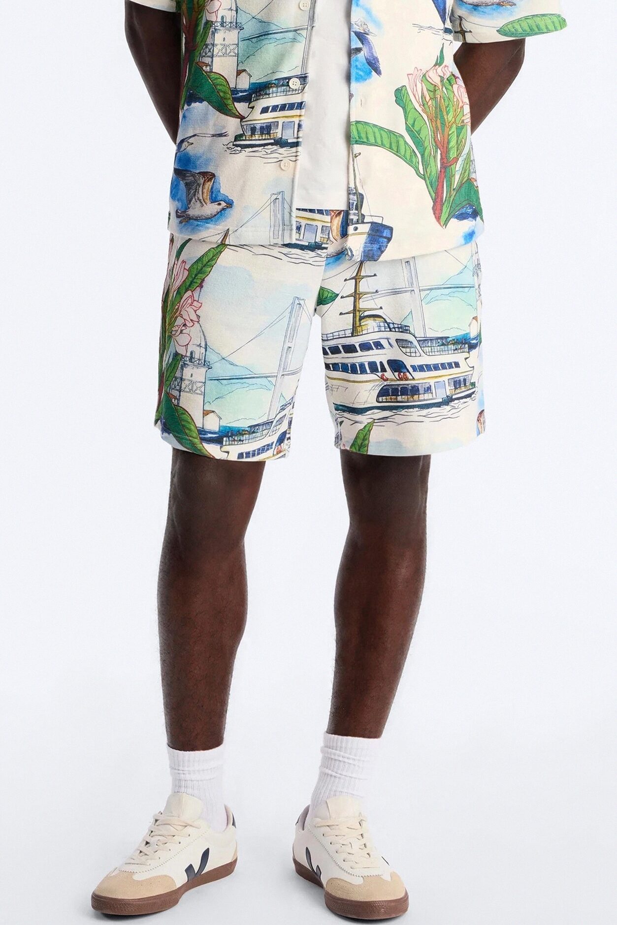Relaxed Portofino Vista Short - Multi Color