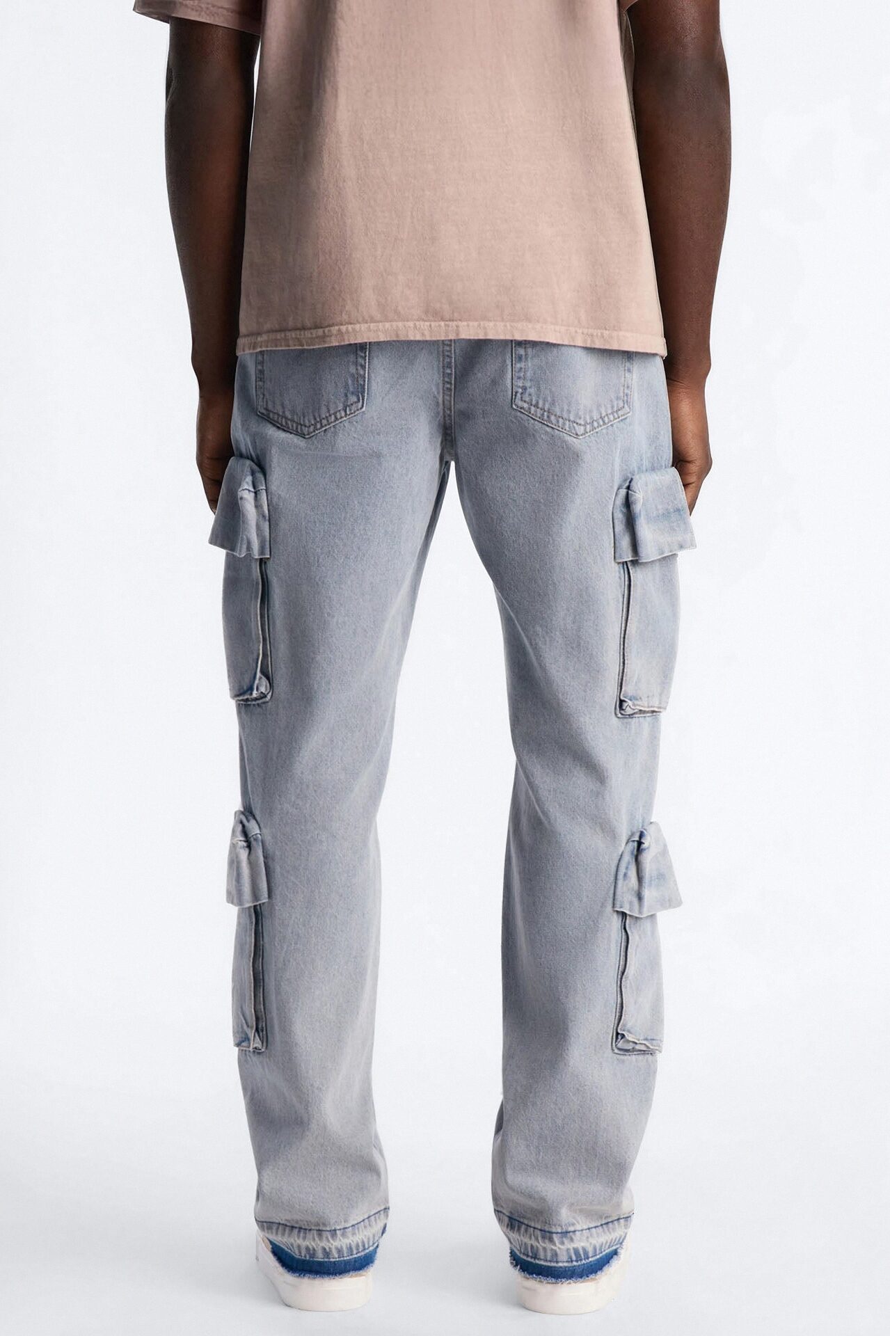 Straight Fractured Cargo Jean - Light Wash