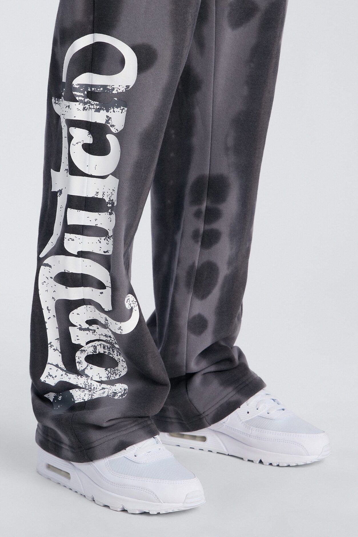 Baggy Von Dutch Outlaw Raw Edge Sweatpants - Charcoal