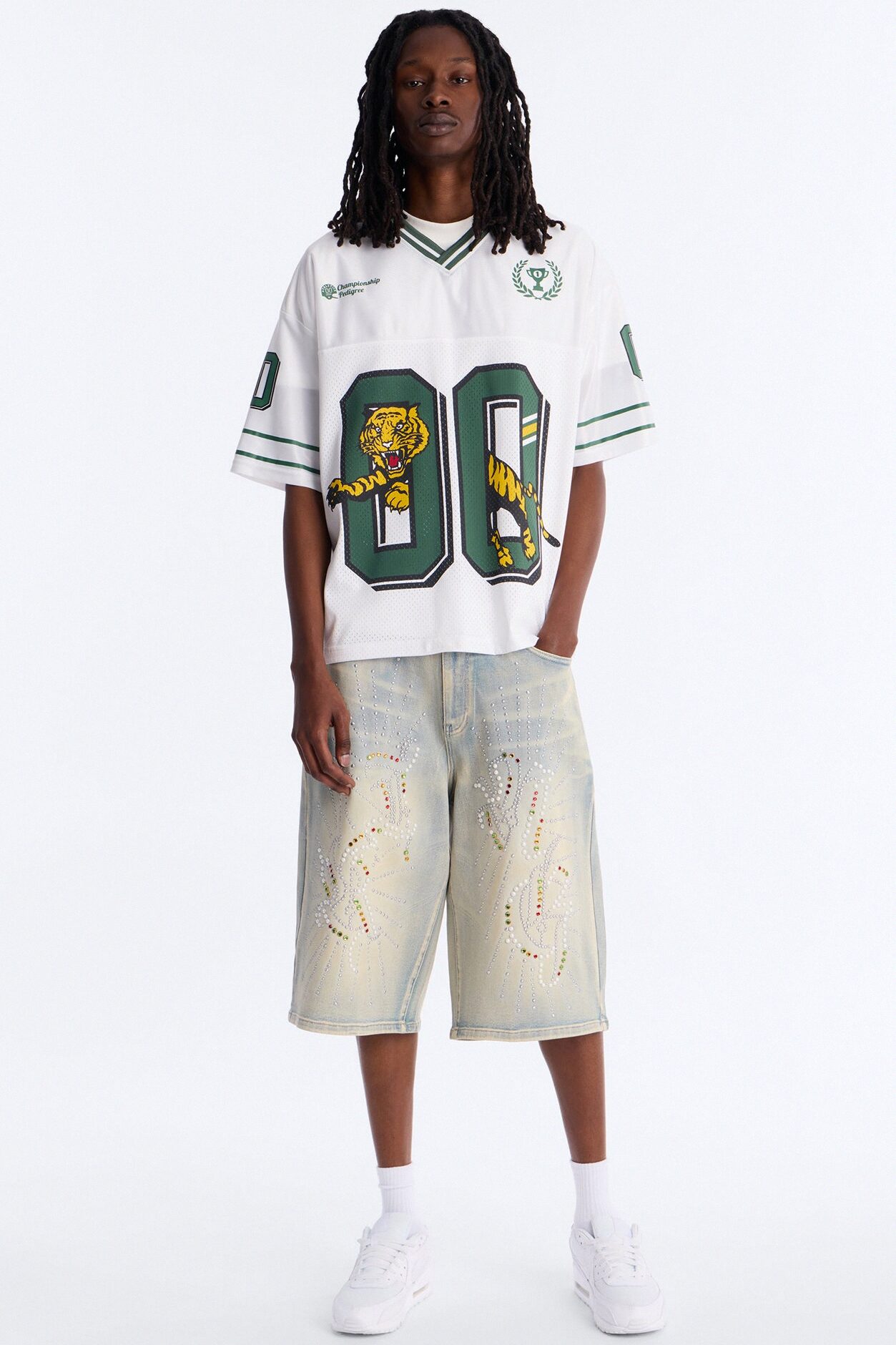 Baggy Urban Jeweled Denim Short - Light Wash